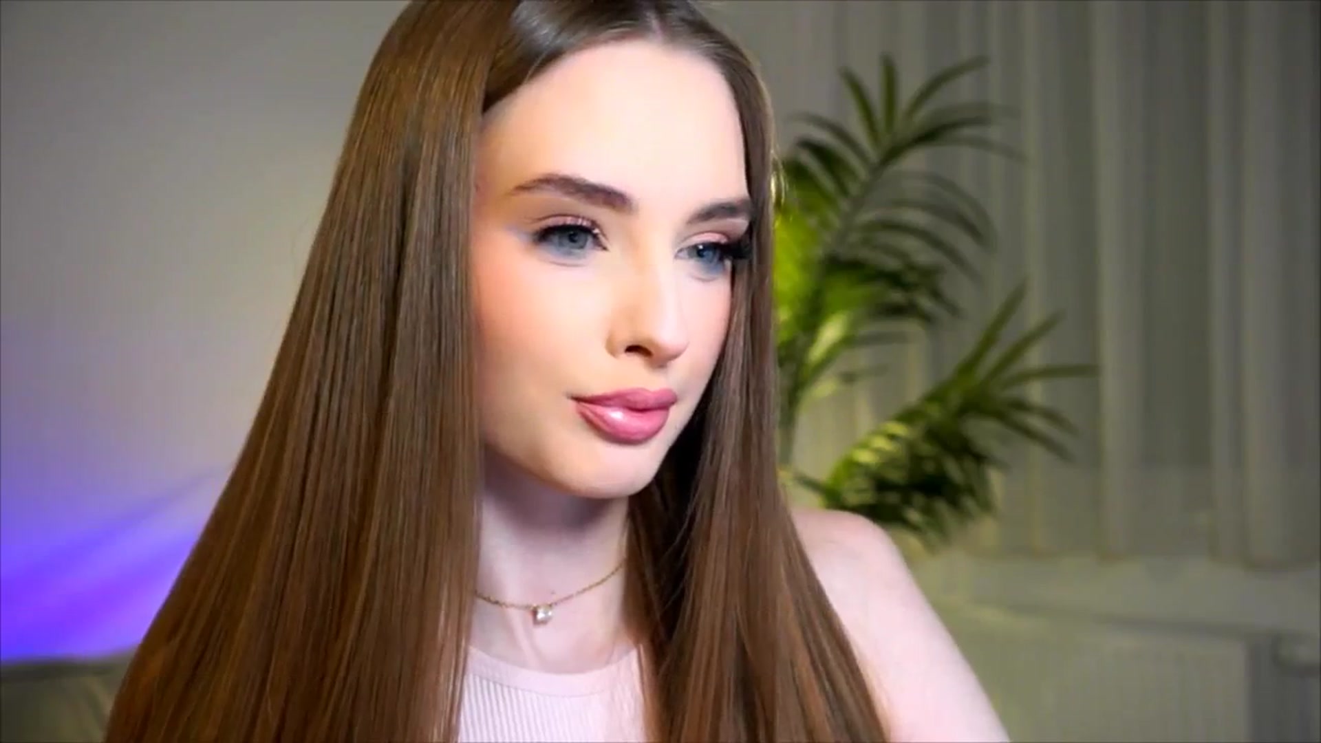 Gallery image thumbnail from petitegonwild's myfreecams stream on, 07/22/2025, 19:24 image 9 of 20