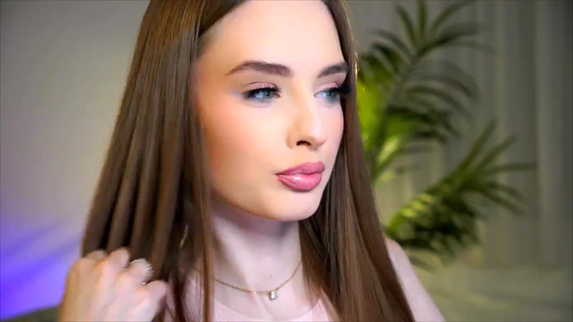 Gallery image thumbnail from petitegonwild's myfreecams stream on, 07/22/2025, 19:24 image 17 of 20