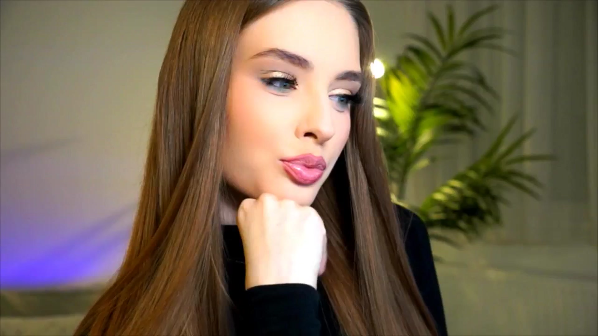 Gallery image thumbnail from petitegonwild's myfreecams stream on, 07/27/2025, 19:39 image 15 of 20
