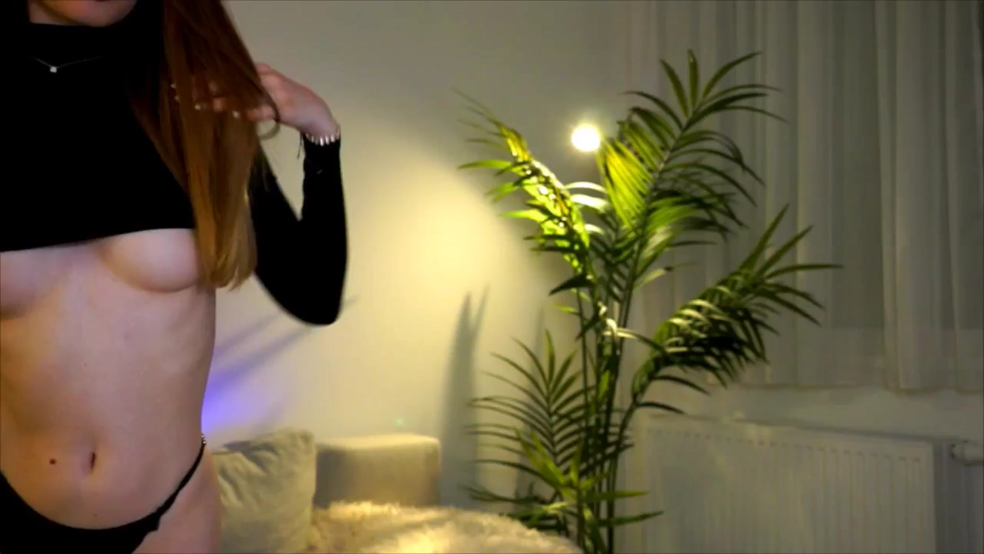 Gallery image thumbnail from petitegonwild's myfreecams stream on, 07/27/2025, 23:03 image 15 of 20