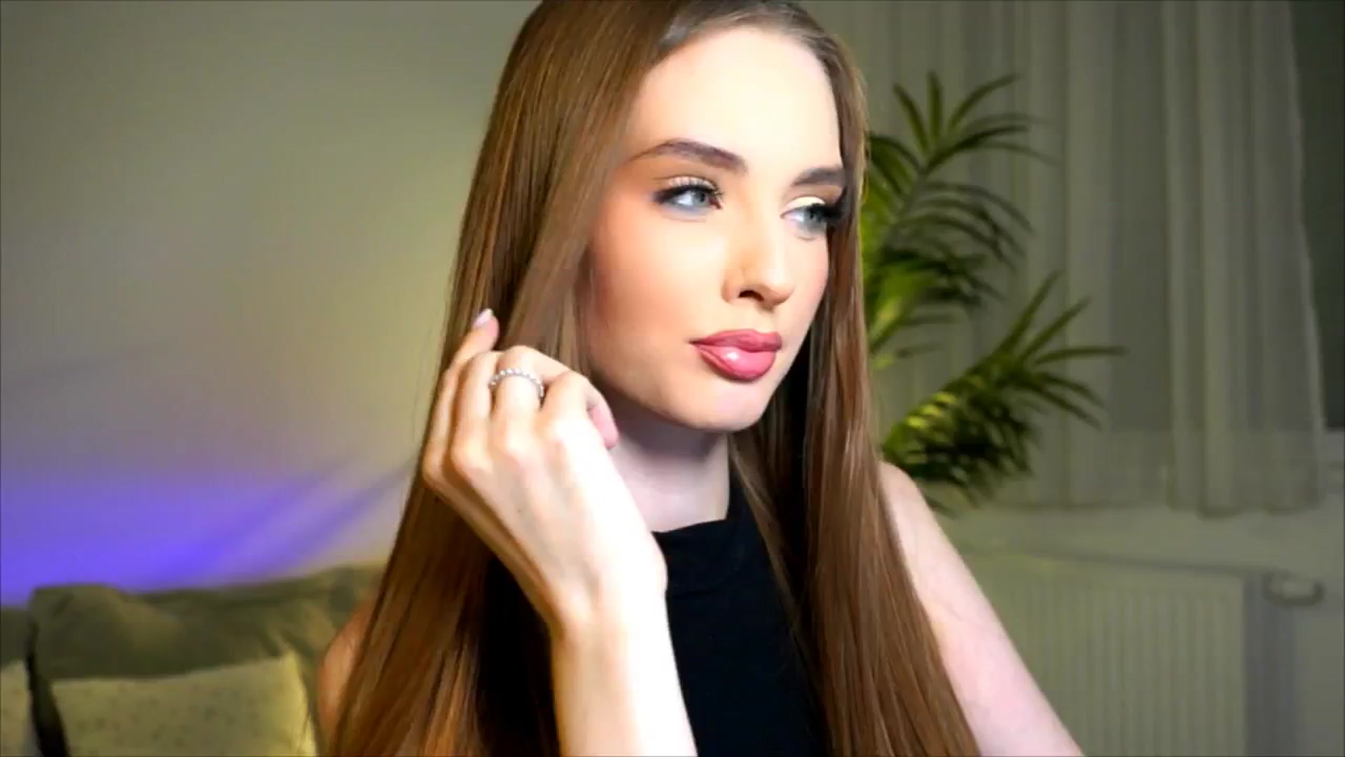 Gallery image thumbnail from petitegonwild's myfreecams stream on, 08/02/2025, 23:55 image 8 of 20