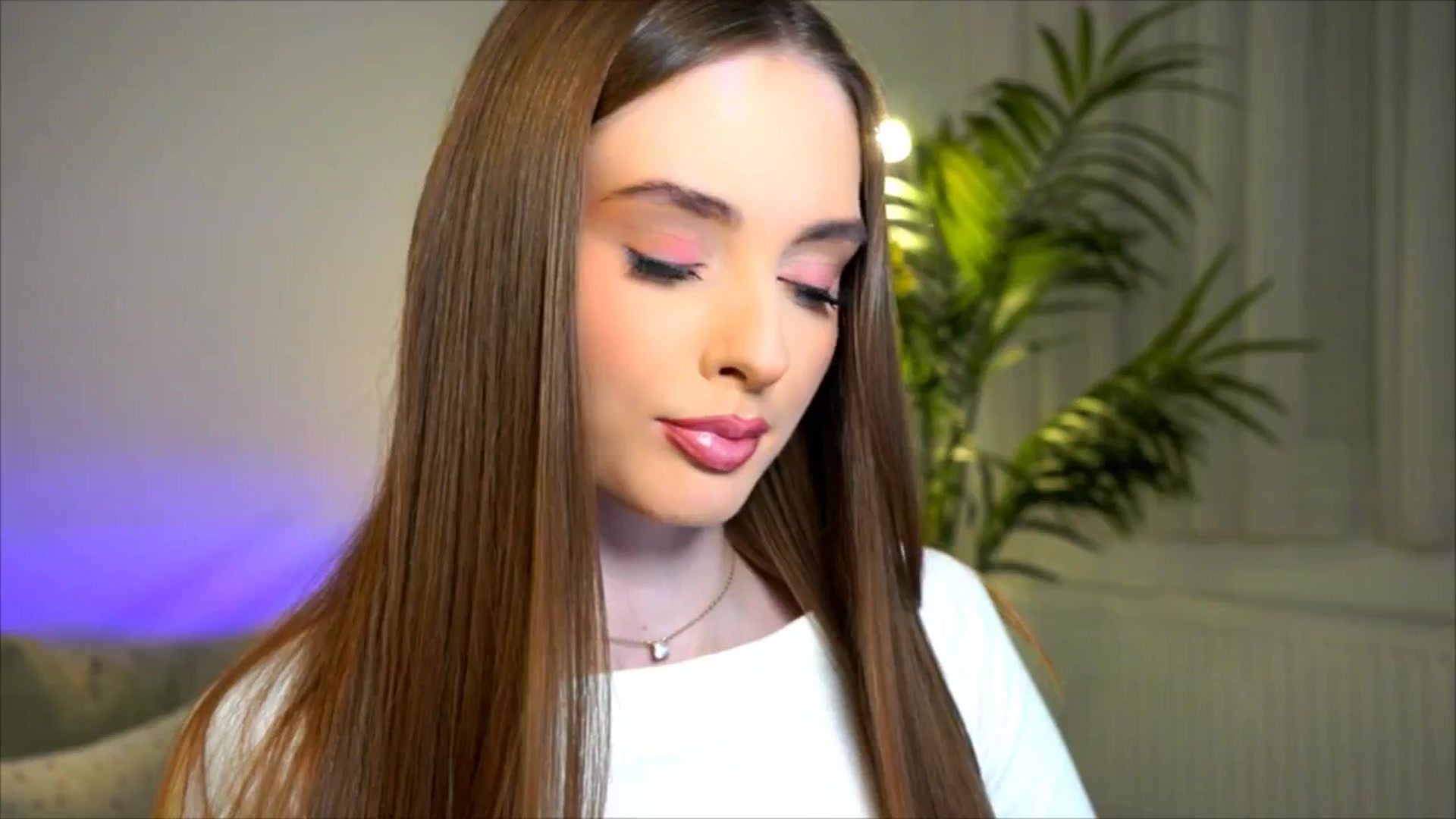 Gallery image thumbnail from petitegonwild's myfreecams stream on, 08/25/2025, 22:50 image 11 of 20