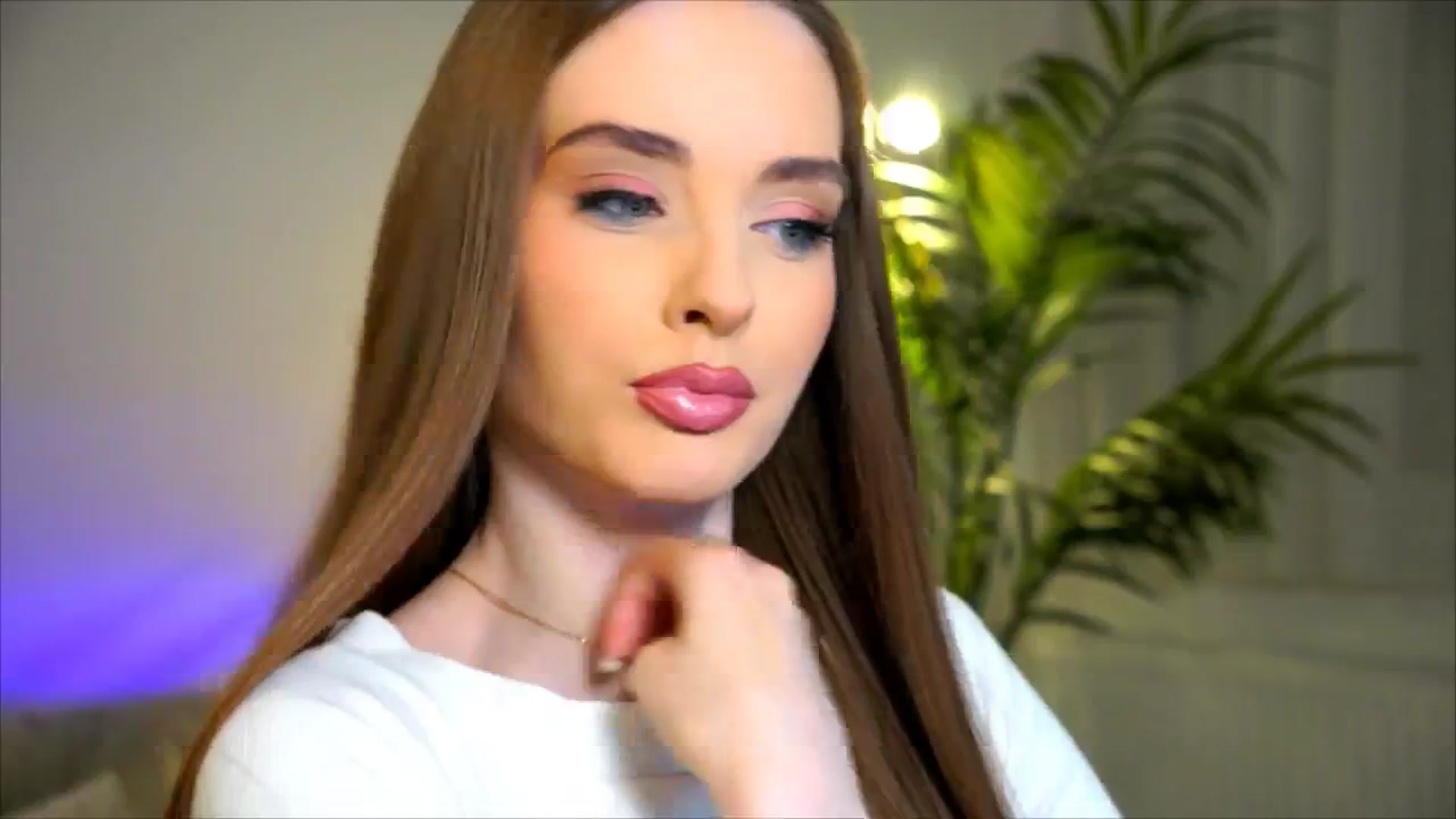 Gallery image thumbnail from petitegonwild's myfreecams stream on, 08/25/2025, 22:50 image 5 of 20