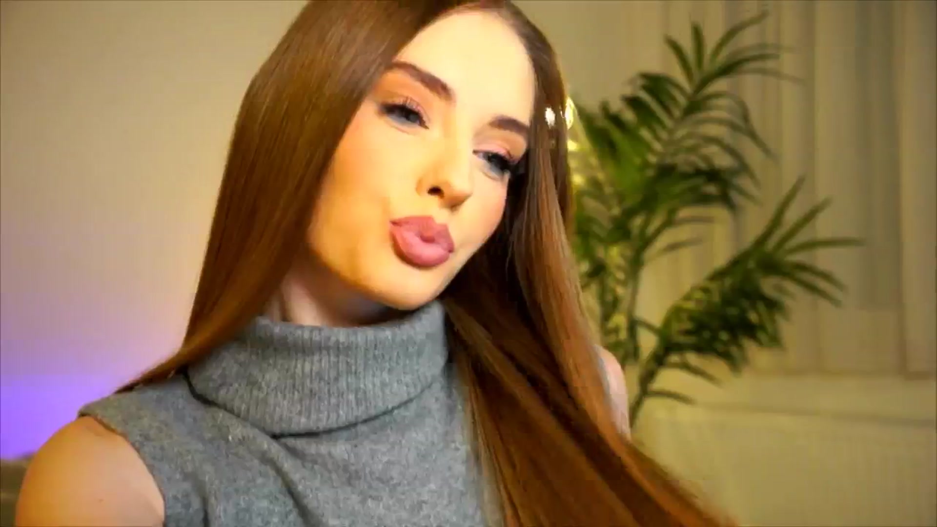 Gallery image thumbnail from petitegonwild's myfreecams stream on, 09/03/2025, 21:50 image 16 of 20