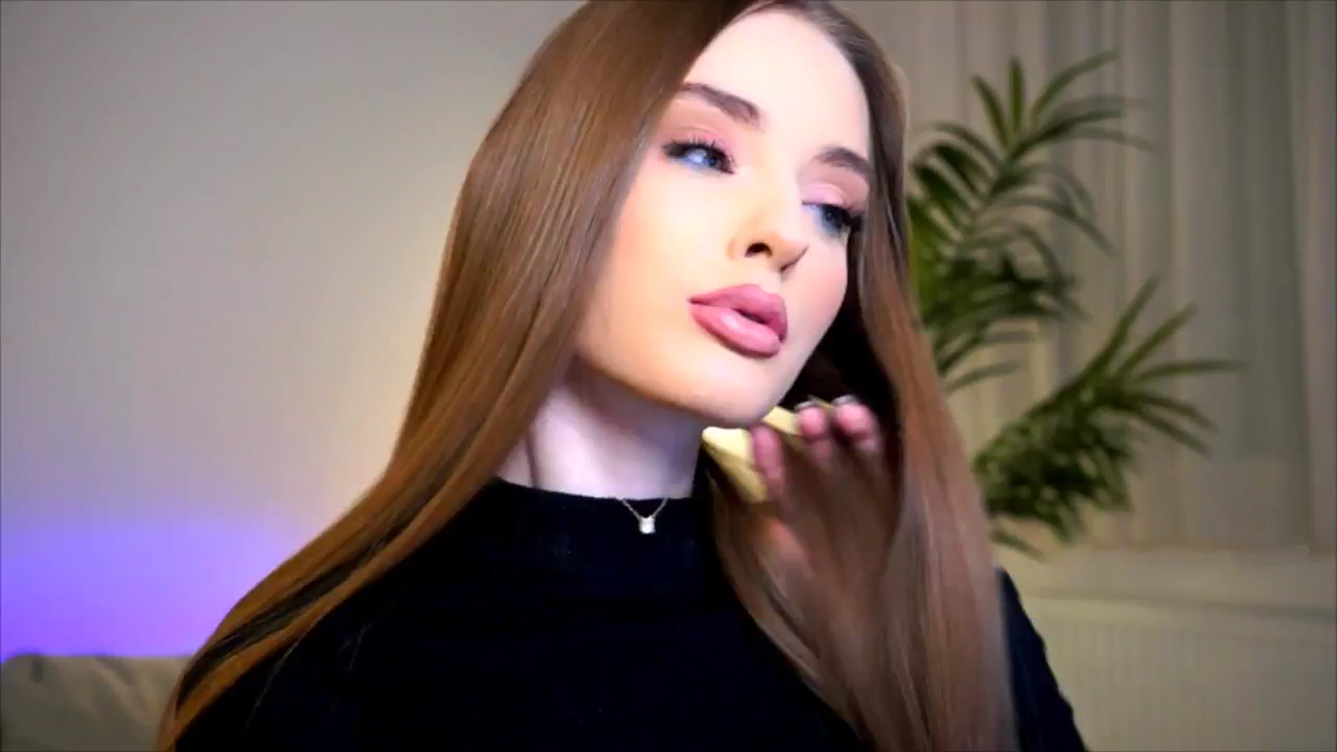 Gallery image thumbnail from petitegonwild's myfreecams stream on, 09/11/2025, 22:59 image 5 of 20