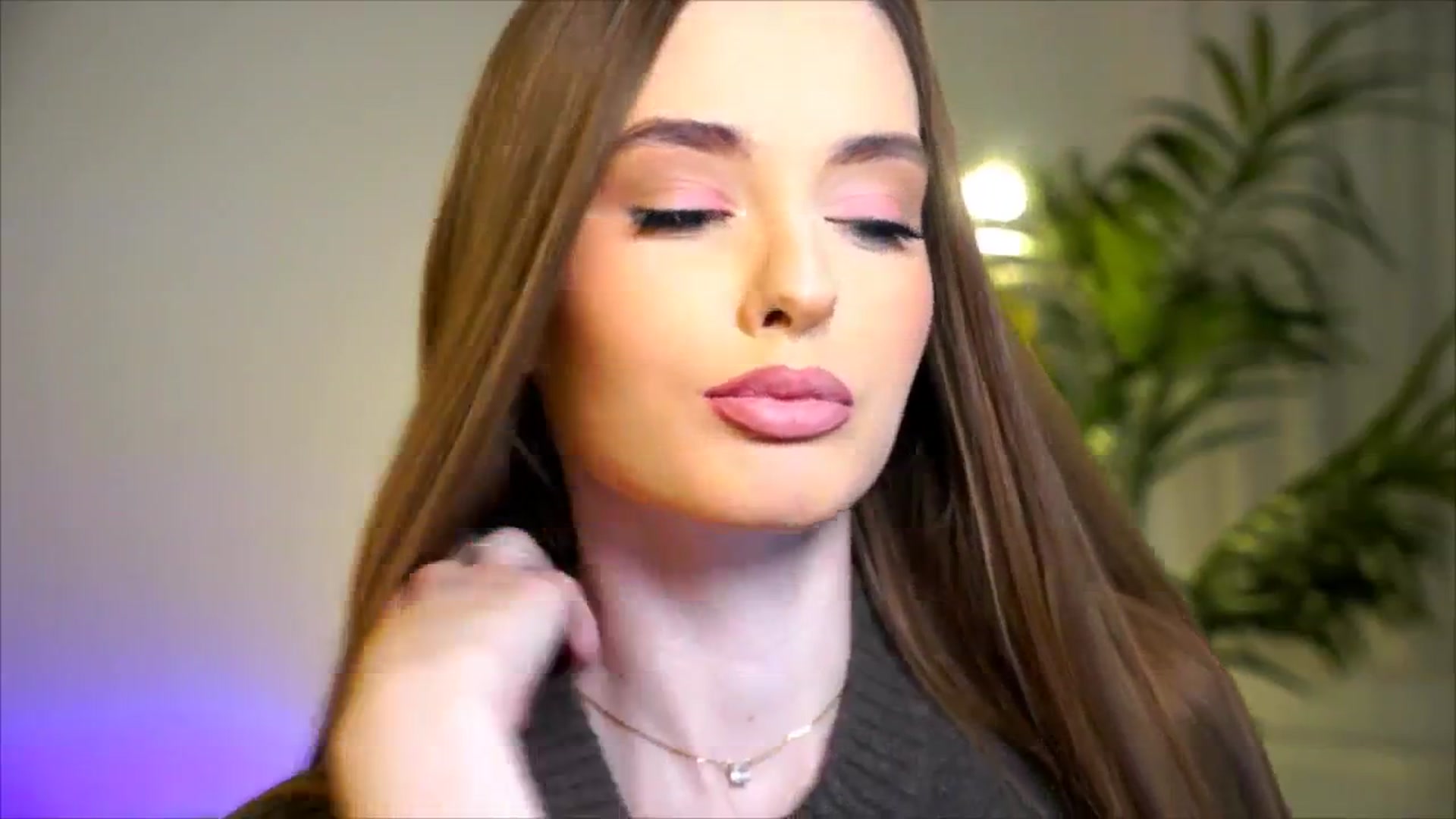 Gallery image thumbnail from petitegonwild's myfreecams stream on, 09/14/2025, 23:04 image 12 of 20