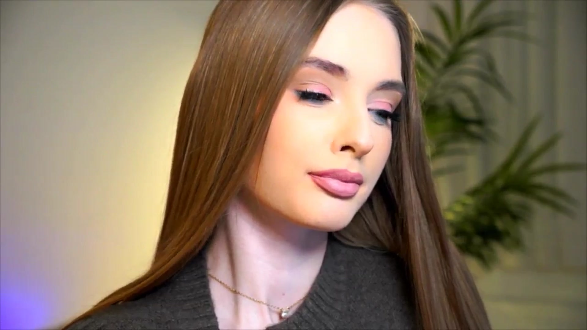 Gallery image thumbnail from petitegonwild's myfreecams stream on, 09/14/2025, 23:04 image 14 of 20