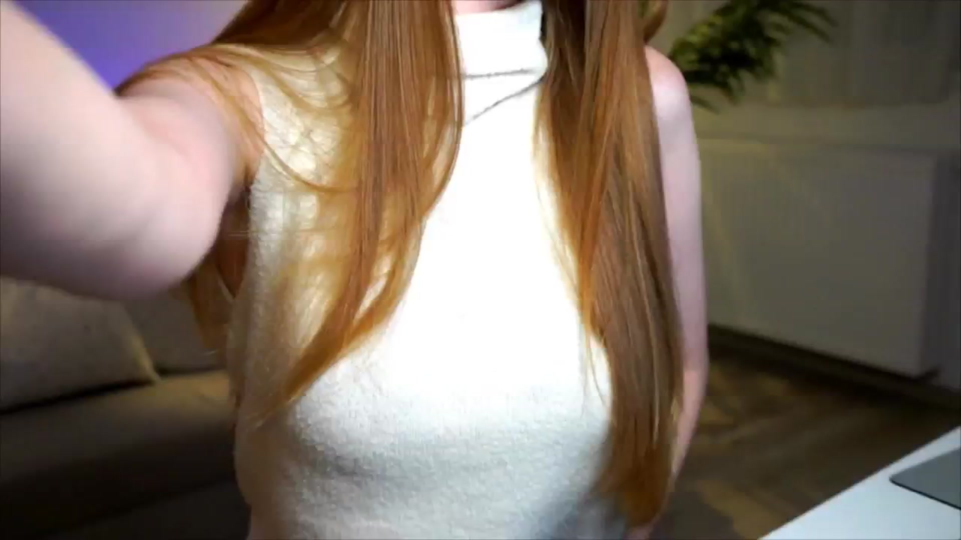 Gallery image thumbnail from petitegonwild's myfreecams stream on, 09/15/2025, 20:55 image 10 of 20