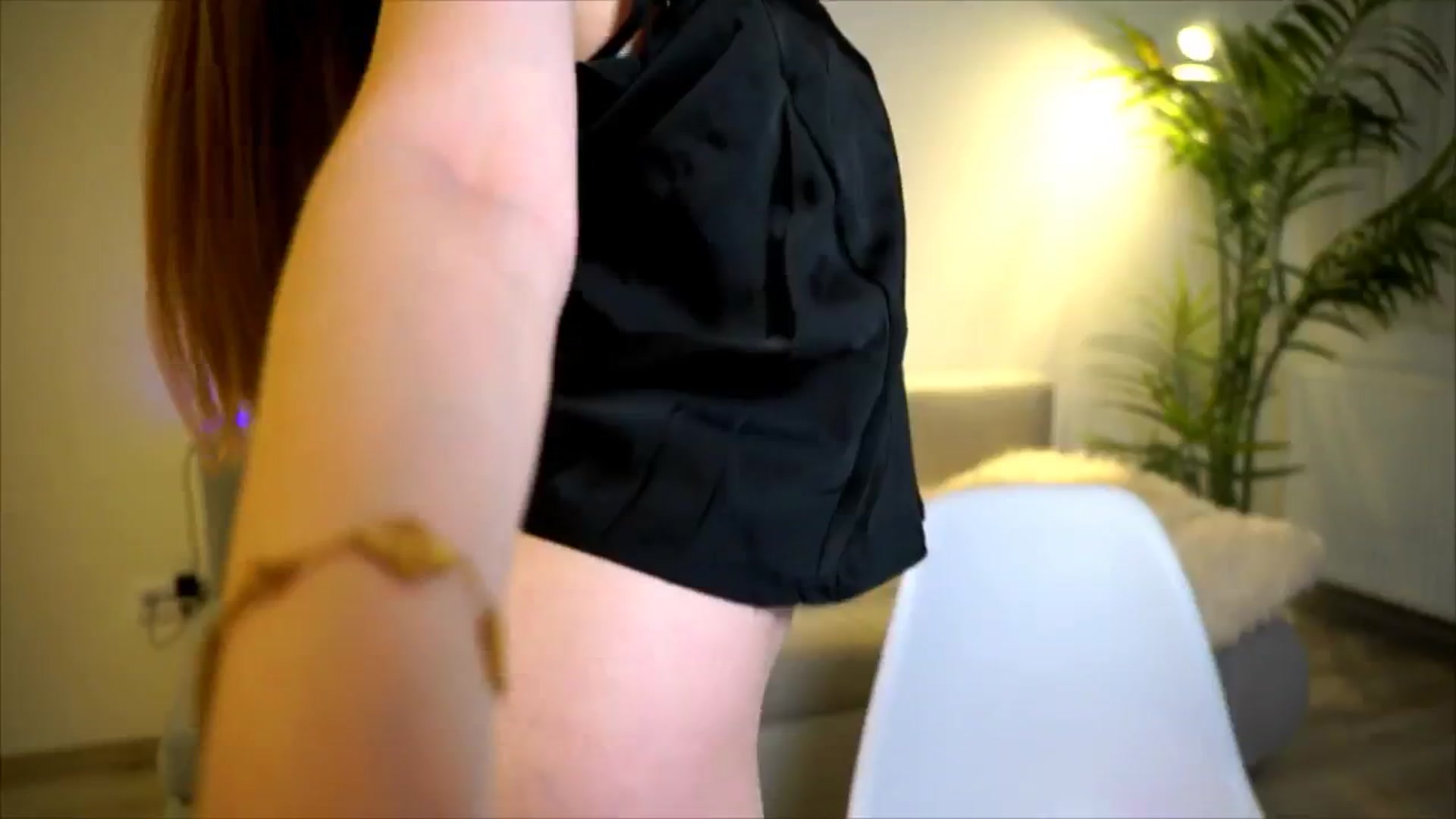 Gallery image thumbnail from petitegonwild's myfreecams stream on, 09/28/2025, 20:21 image 17 of 20