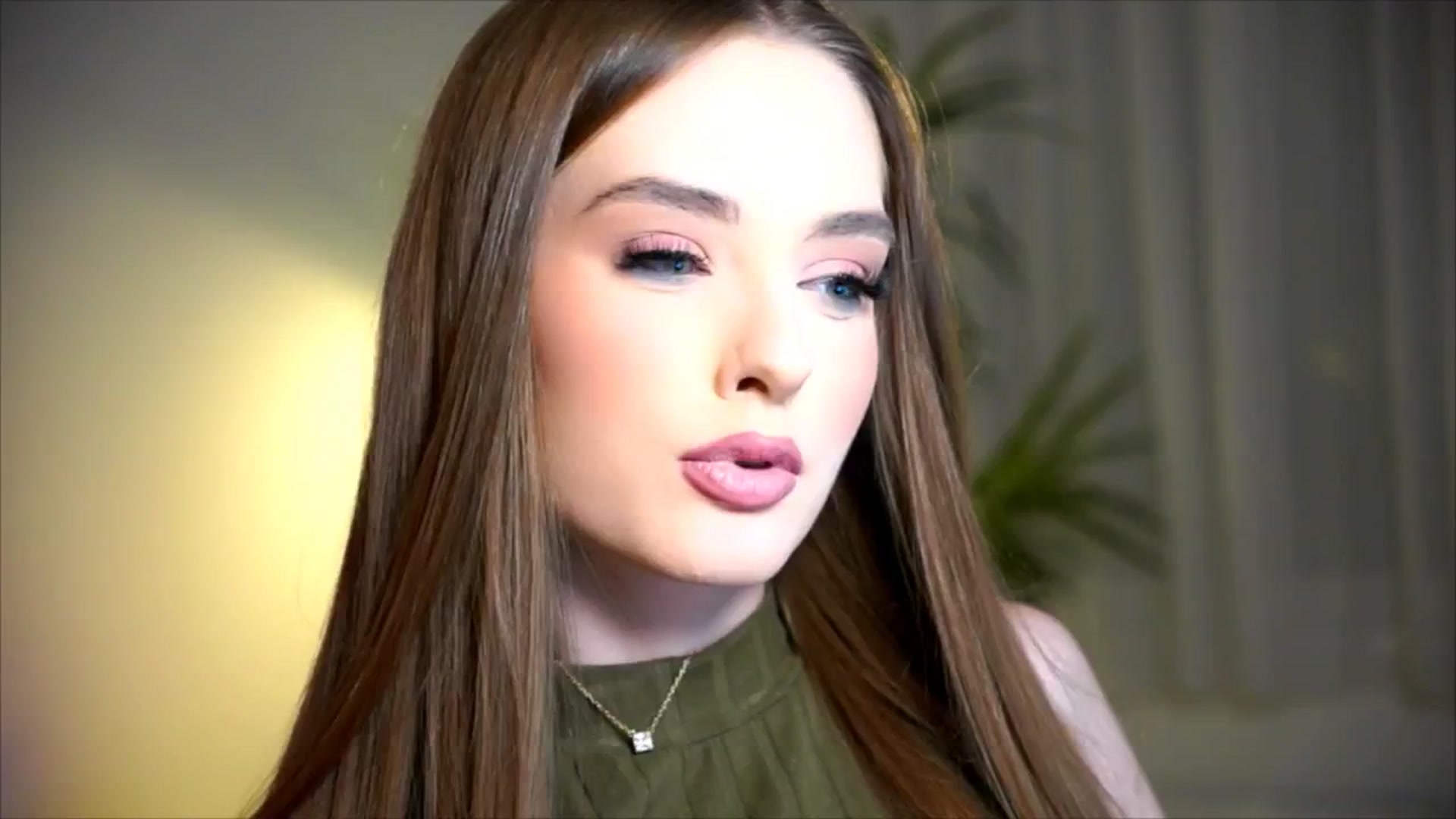 Gallery image thumbnail from petitegonwild's myfreecams stream on, 10/03/2025, 21:46 image 6 of 20