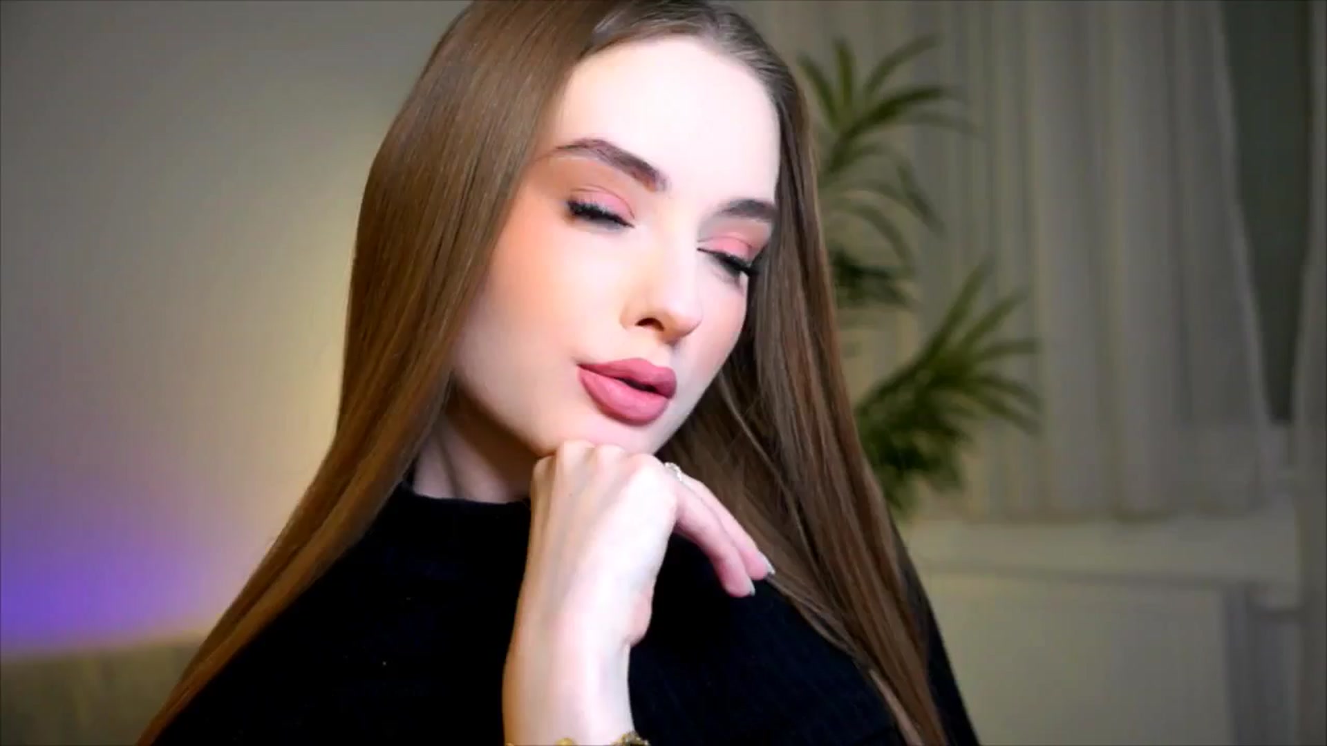 Gallery image thumbnail from petitegonwild's myfreecams stream on, 10/12/2025, 22:32 image 13 of 20