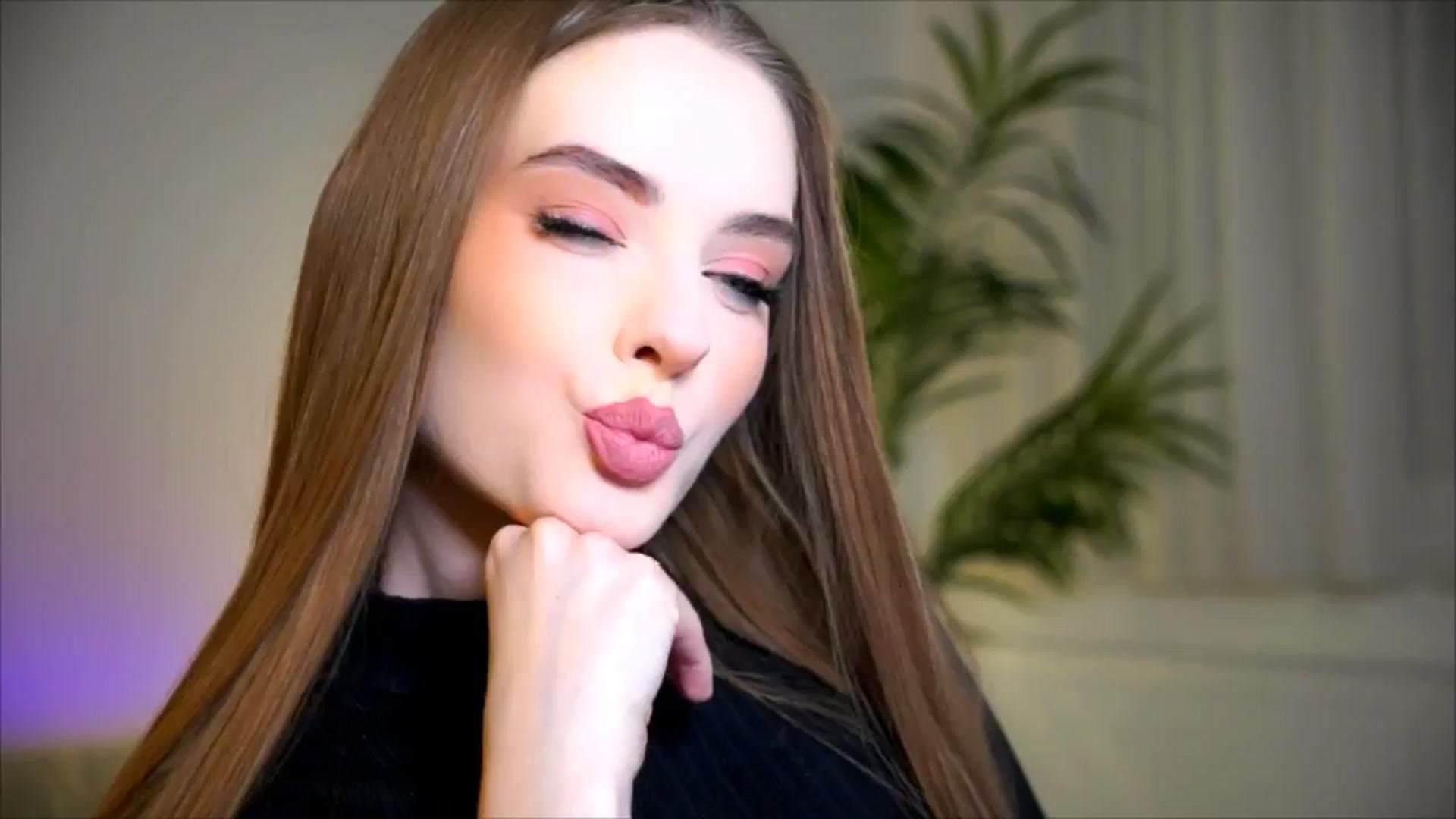 Gallery image thumbnail from petitegonwild's myfreecams stream on, 10/12/2025, 22:32 image 5 of 20