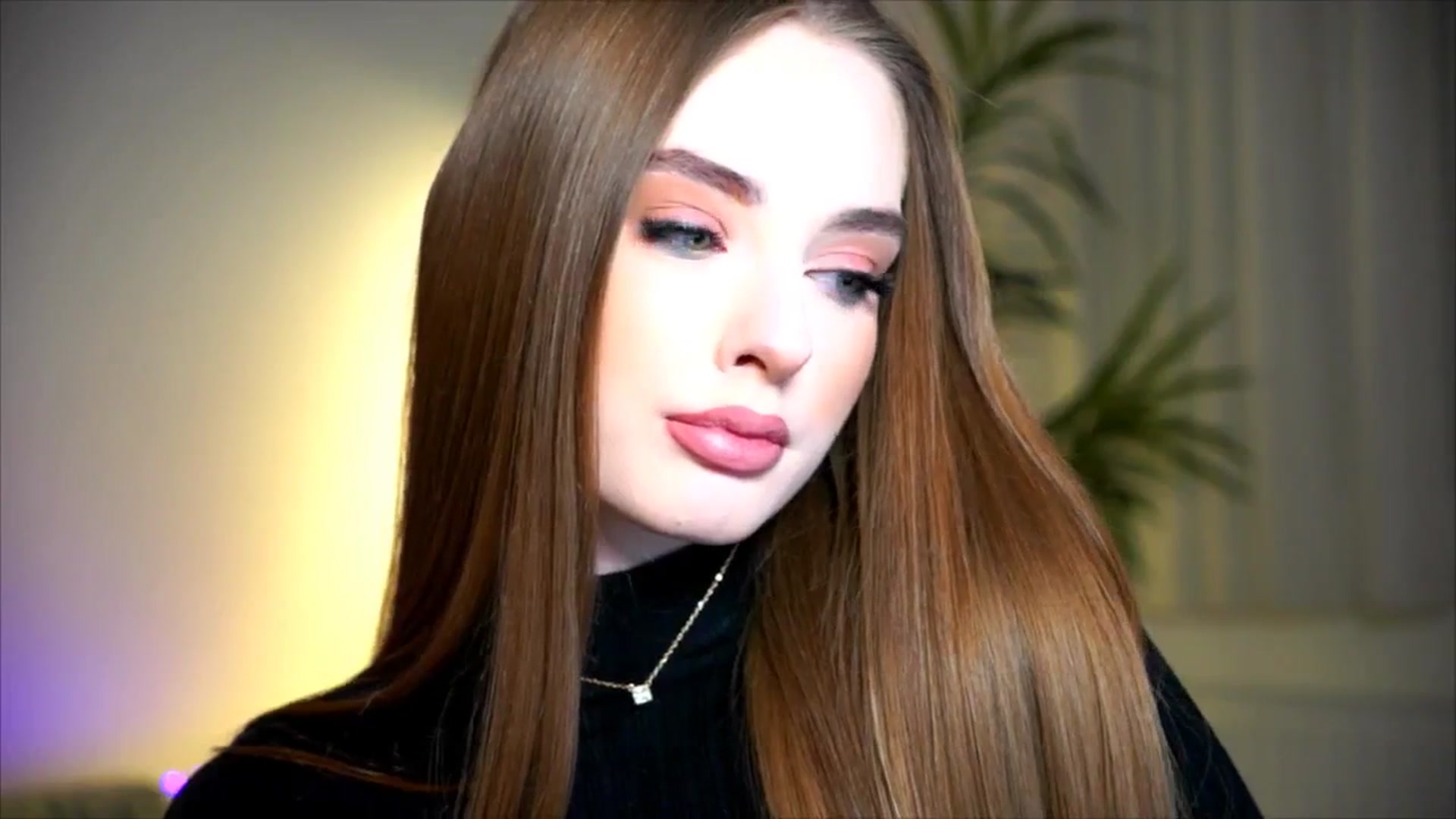 Gallery image thumbnail from petitegonwild's myfreecams stream on, 10/12/2025, 23:40 image 10 of 20