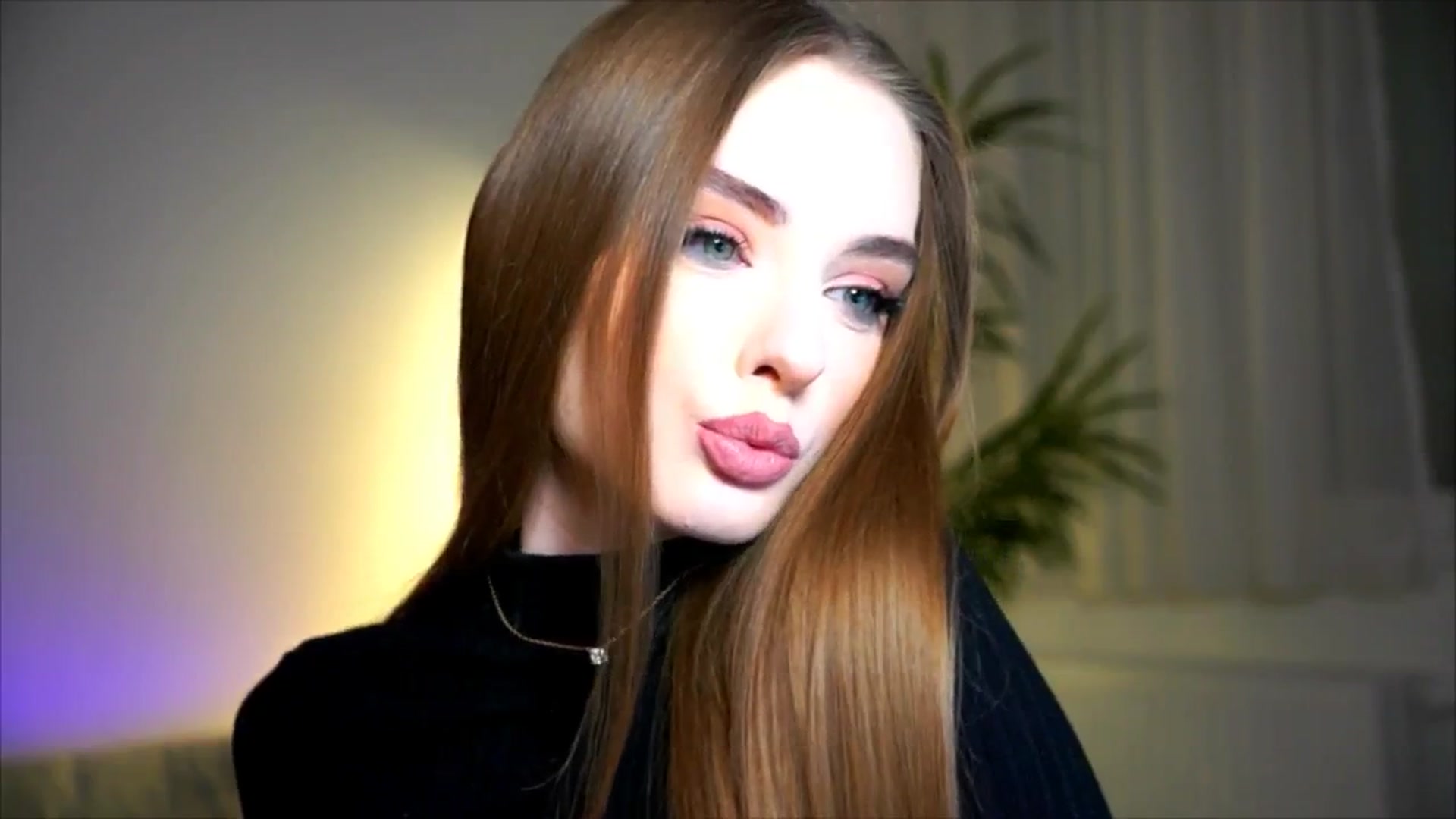 Gallery image thumbnail from petitegonwild's myfreecams stream on, 10/12/2025, 23:40 image 6 of 20
