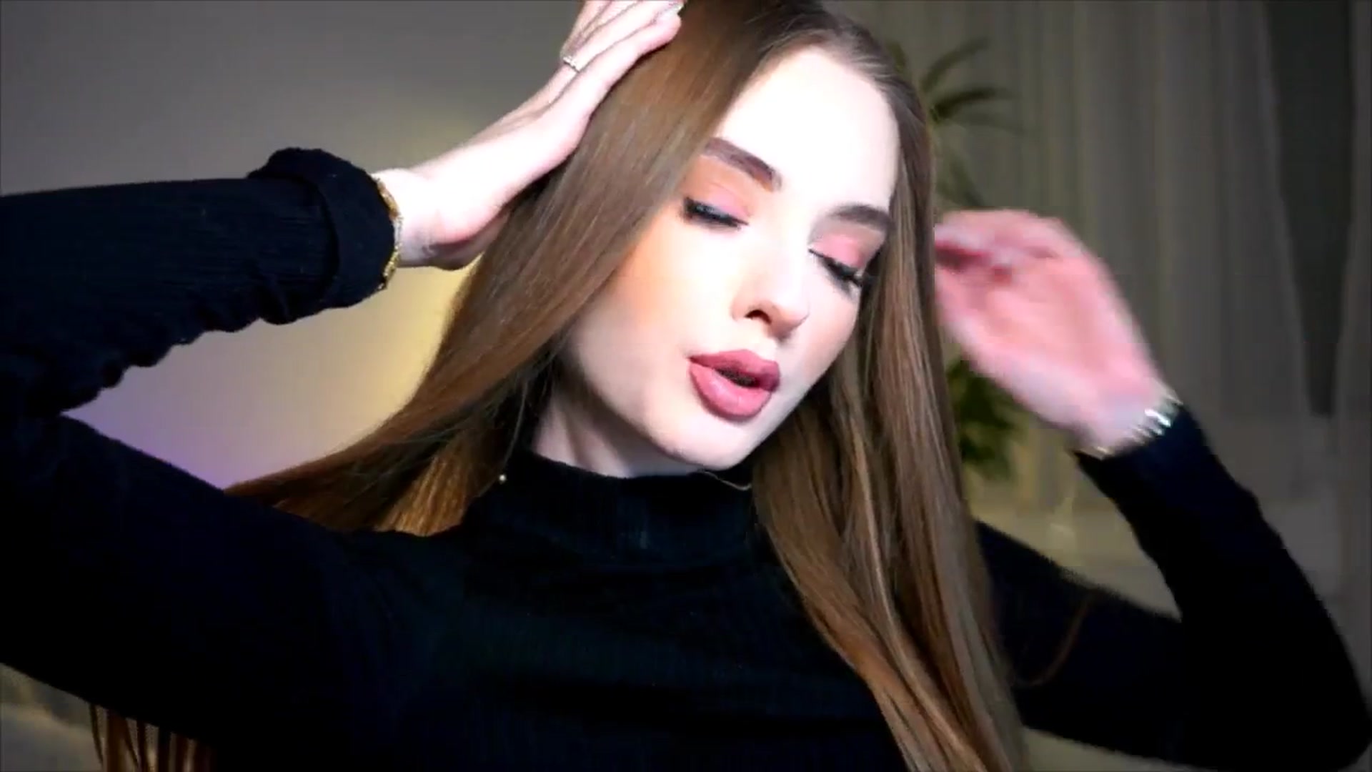 Gallery image thumbnail from petitegonwild's myfreecams stream on, 10/12/2025, 23:40 image 2 of 20