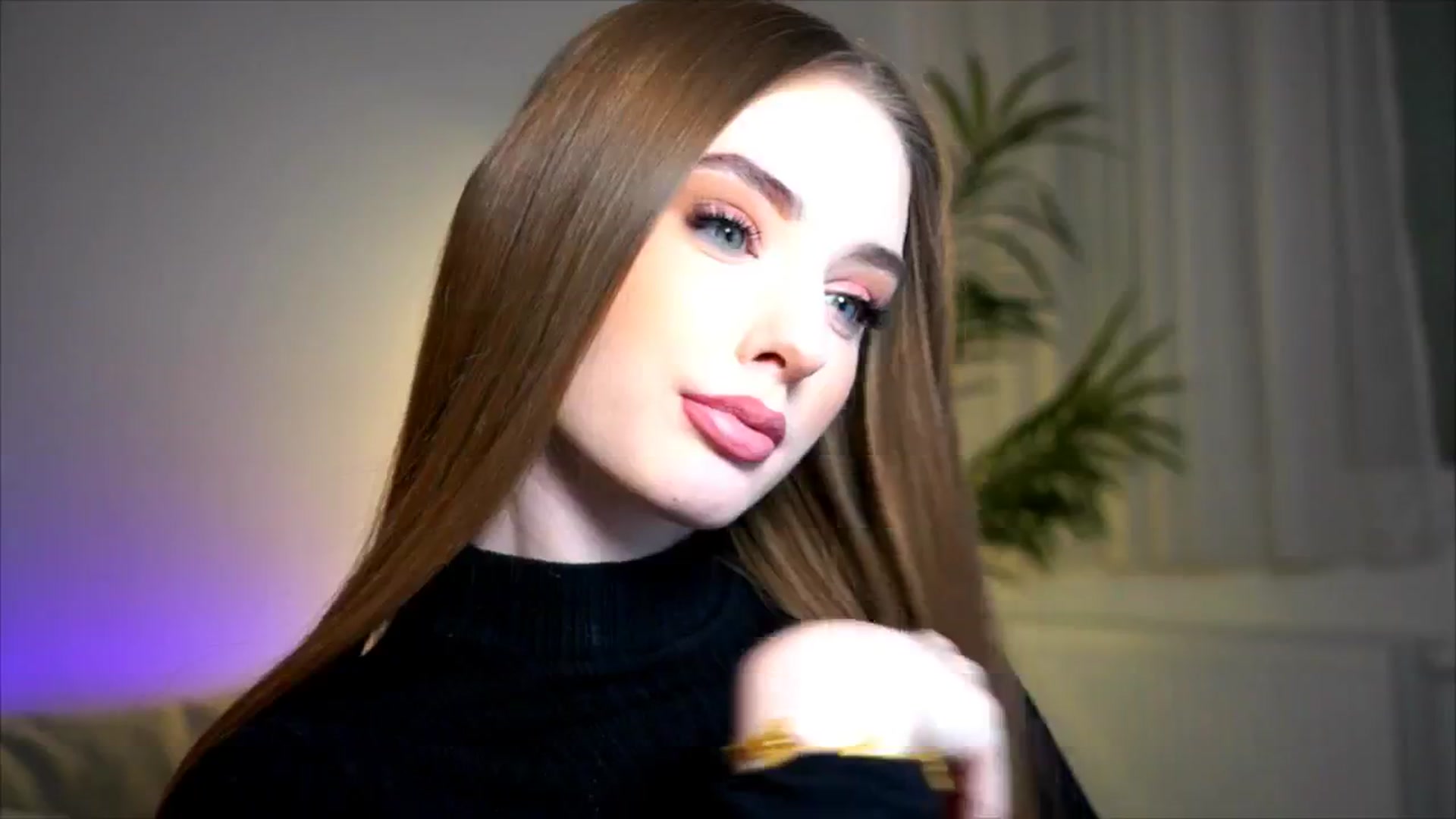 Gallery image thumbnail from petitegonwild's myfreecams stream on, 10/13/2025, 01:56 image 9 of 20