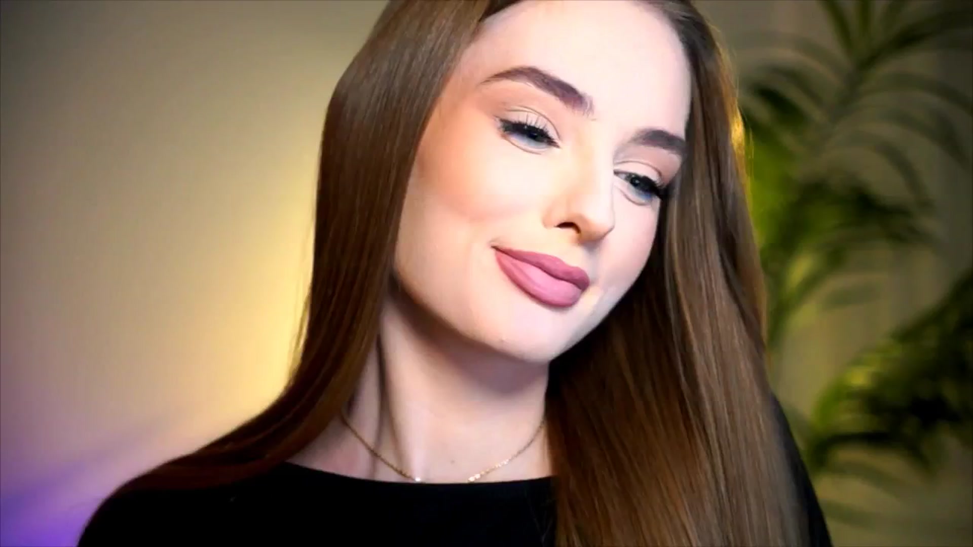 Gallery image thumbnail from petitegonwild's myfreecams stream on, 10/16/2025, 18:54 image 5 of 20