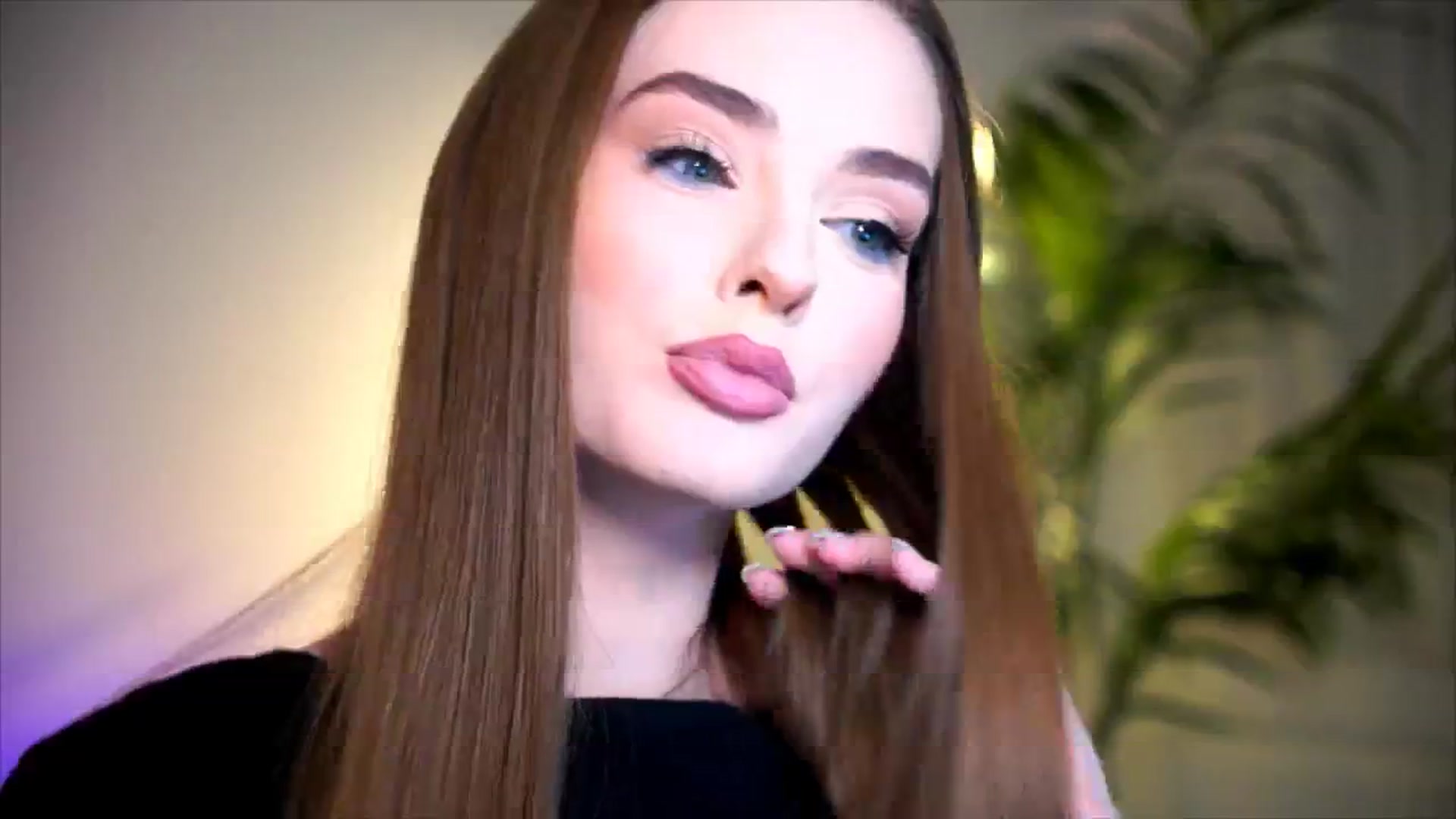 Gallery image thumbnail from petitegonwild's myfreecams stream on, 10/16/2025, 18:54 image 19 of 20