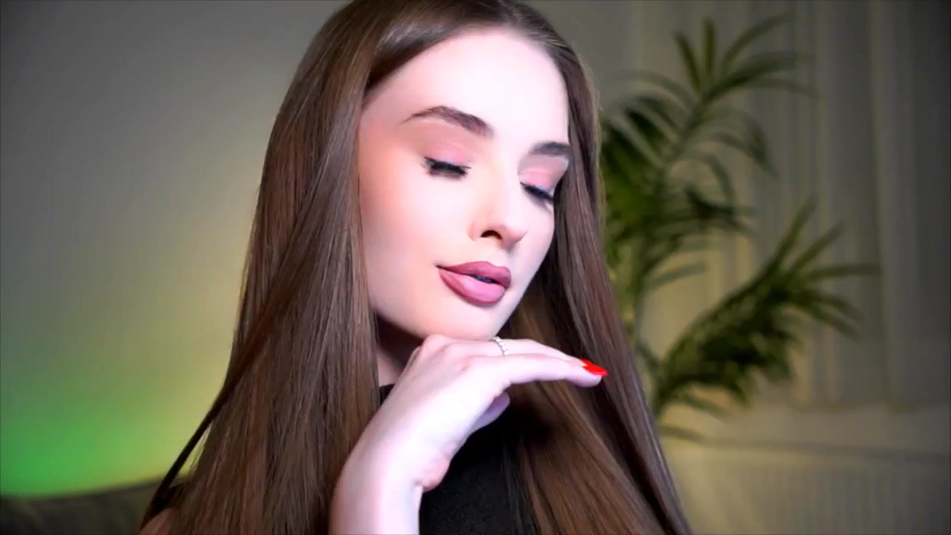 Gallery image thumbnail from petitegonwild's myfreecams stream on, 10/27/2025, 20:35 image 7 of 20