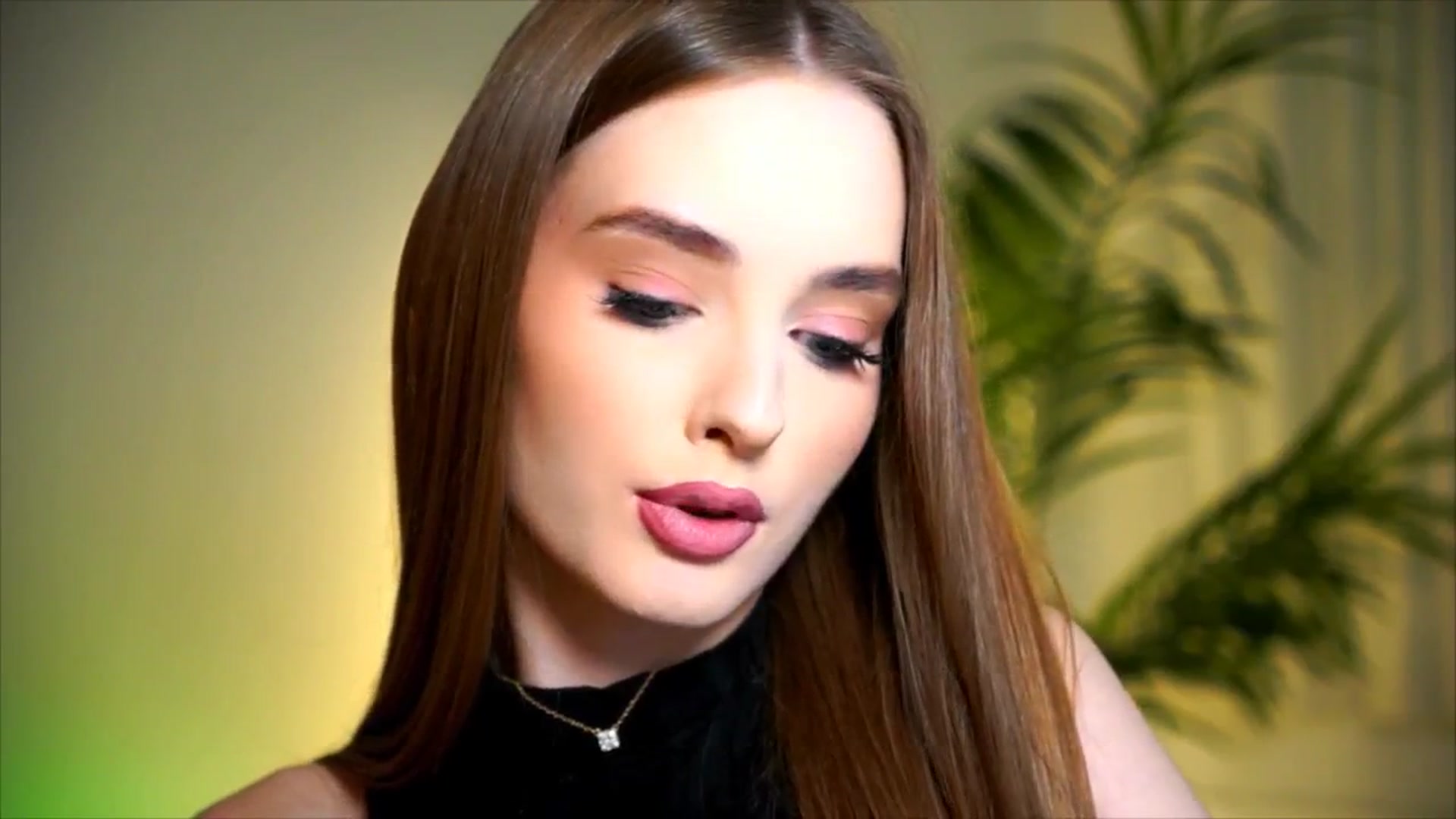 Gallery image thumbnail from petitegonwild's myfreecams stream on, 11/03/2025, 24:01 image 13 of 20