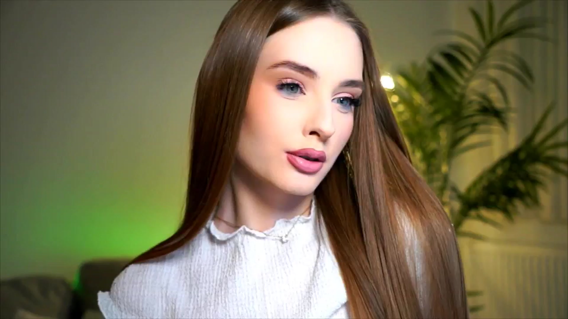 Gallery image thumbnail from petitegonwild's myfreecams stream on, 11/10/2025, 23:05 image 16 of 20