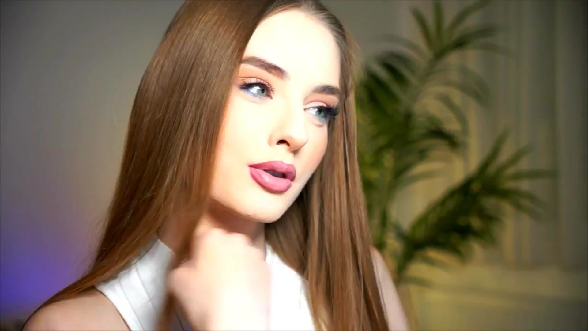 Gallery image thumbnail from petitegonwild's myfreecams stream on, 11/15/2025, 19:59 image 6 of 20