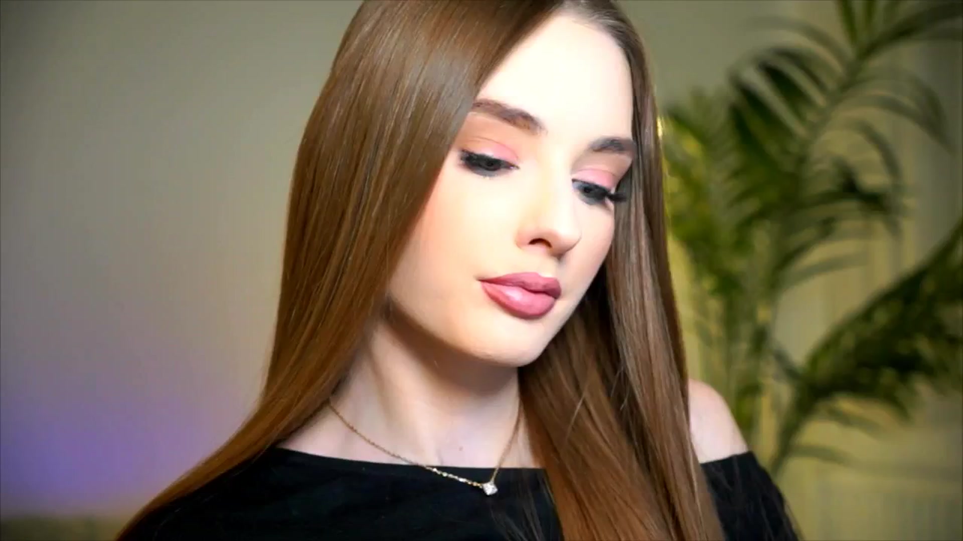 Gallery image thumbnail from petitegonwild's myfreecams stream on, 11/17/2025, 23:49 image 2 of 20