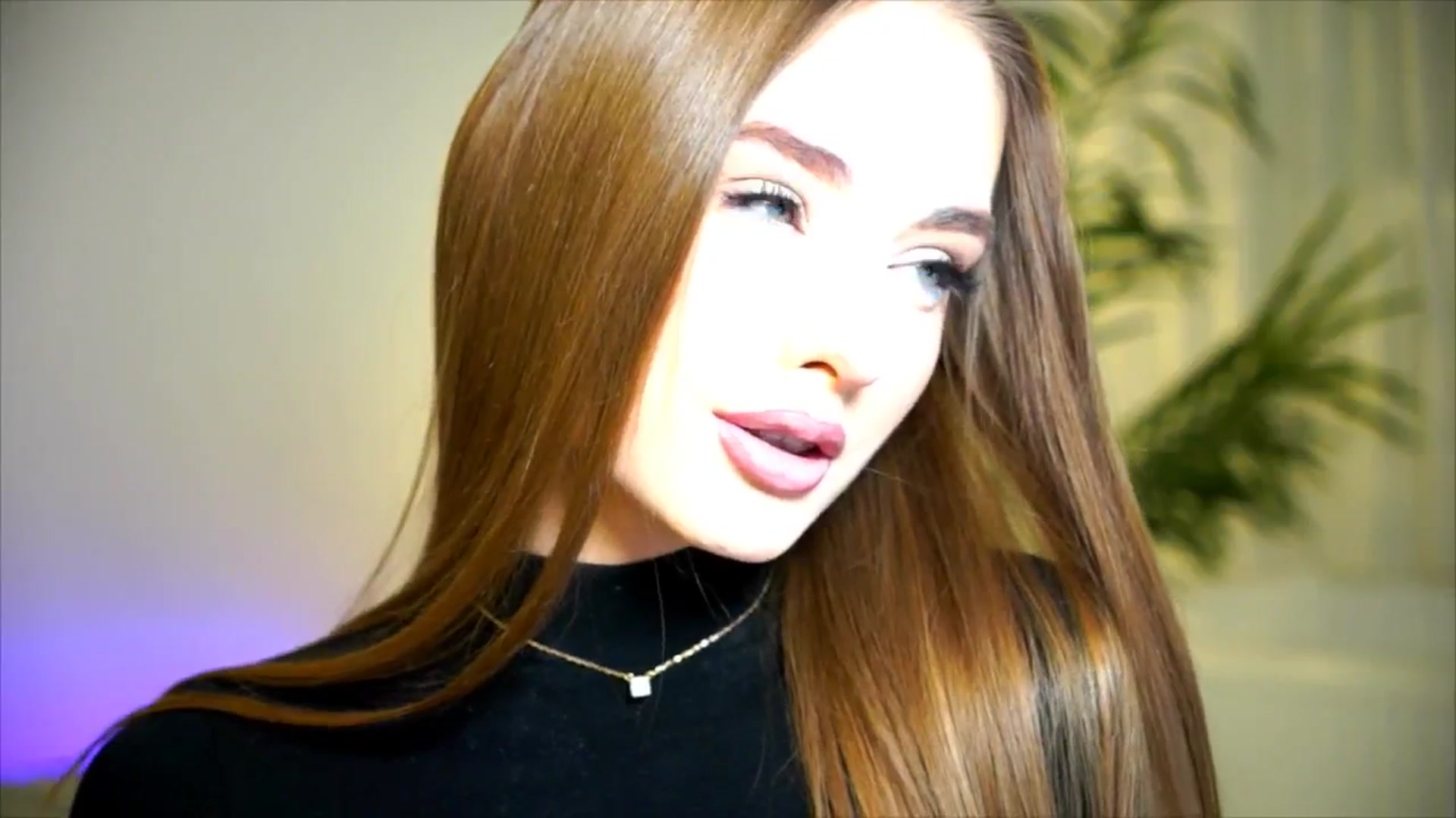 Gallery image thumbnail from petitegonwild's myfreecams stream on, 12/16/2025, 01:39 image 2 of 20