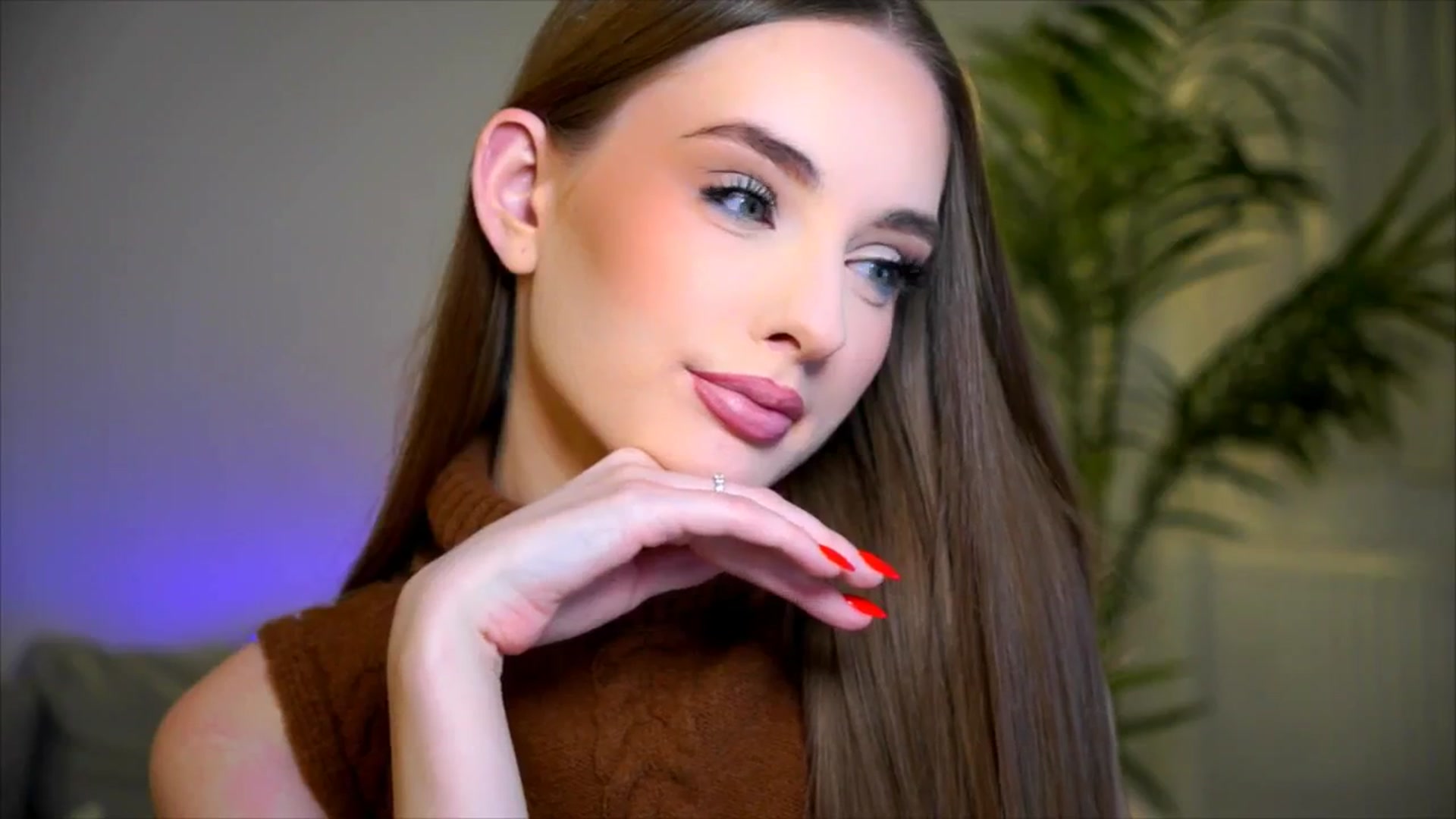 Gallery image thumbnail from petitegonwild's myfreecams stream on, 12/19/2025, 22:40 image 9 of 20