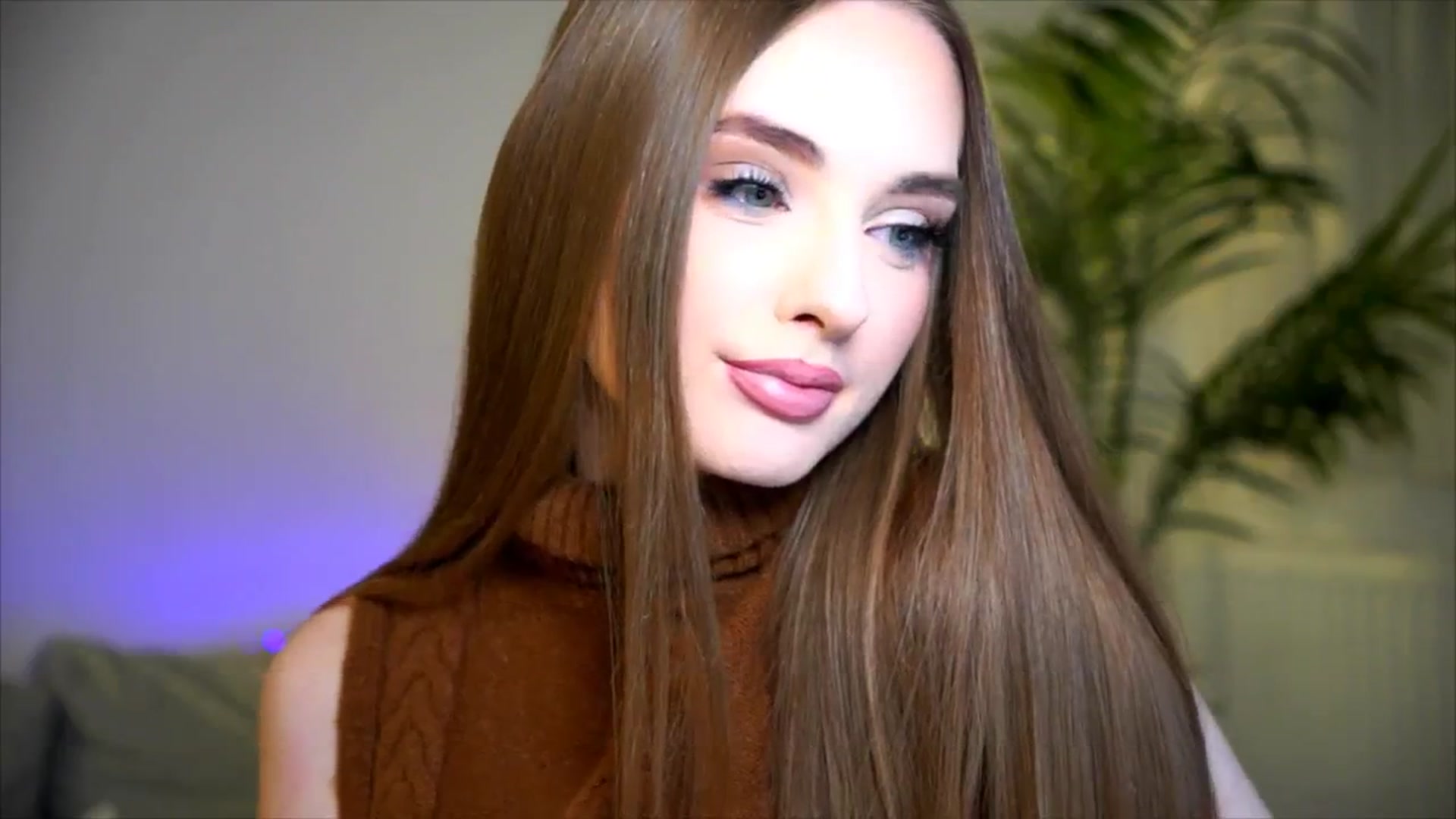 Gallery image thumbnail from petitegonwild's myfreecams stream on, 12/19/2025, 22:40 image 10 of 20