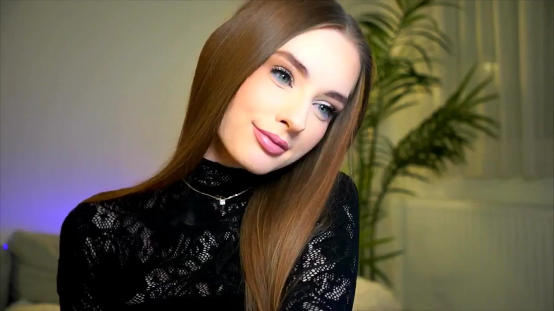 Gallery image thumbnail from petitegonwild's myfreecams stream on, 12/21/2025, 24:52 image 16 of 20
