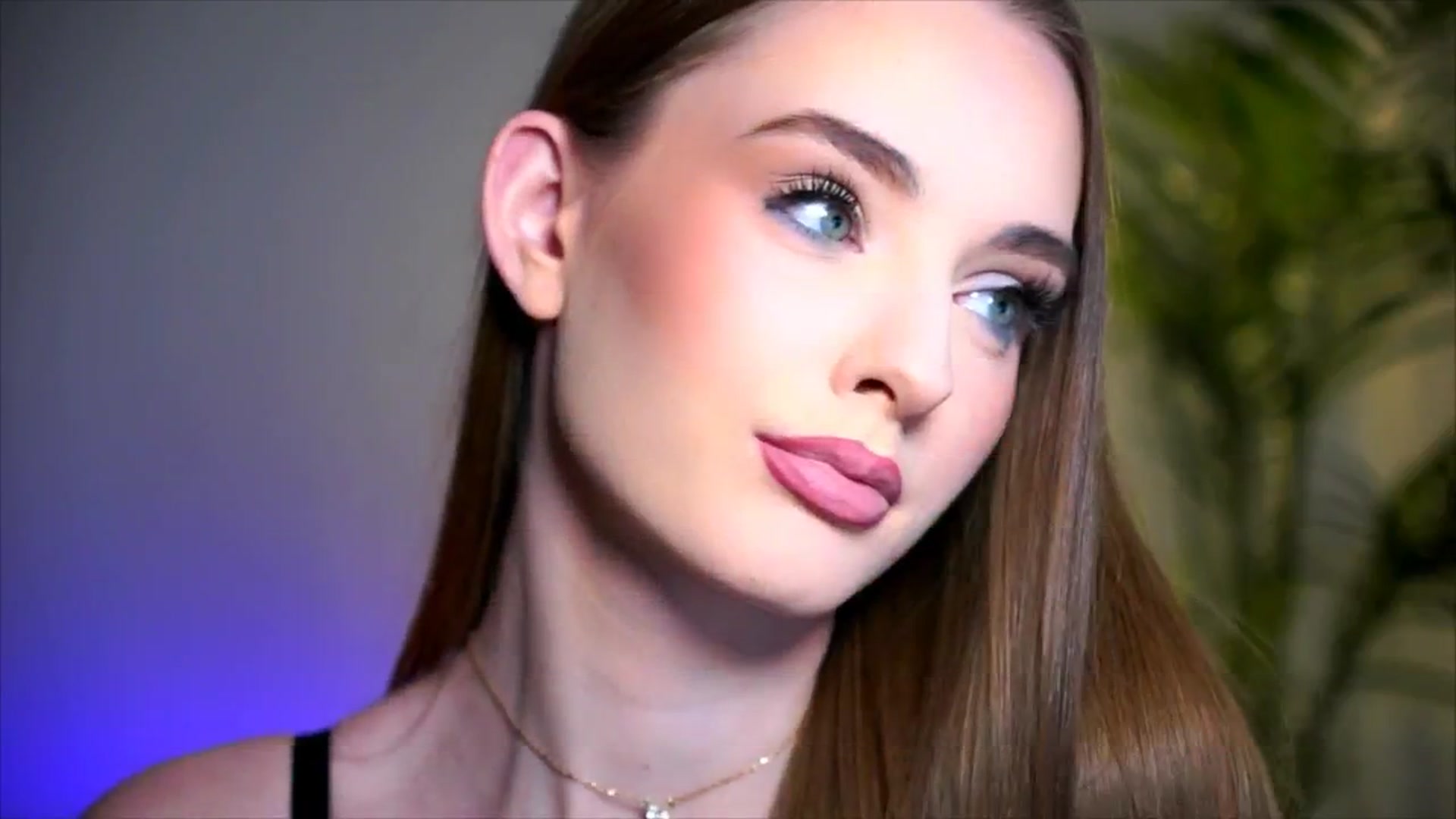 Gallery image thumbnail from petitegonwild's myfreecams stream on, 12/22/2025, 22:47 image 9 of 20
