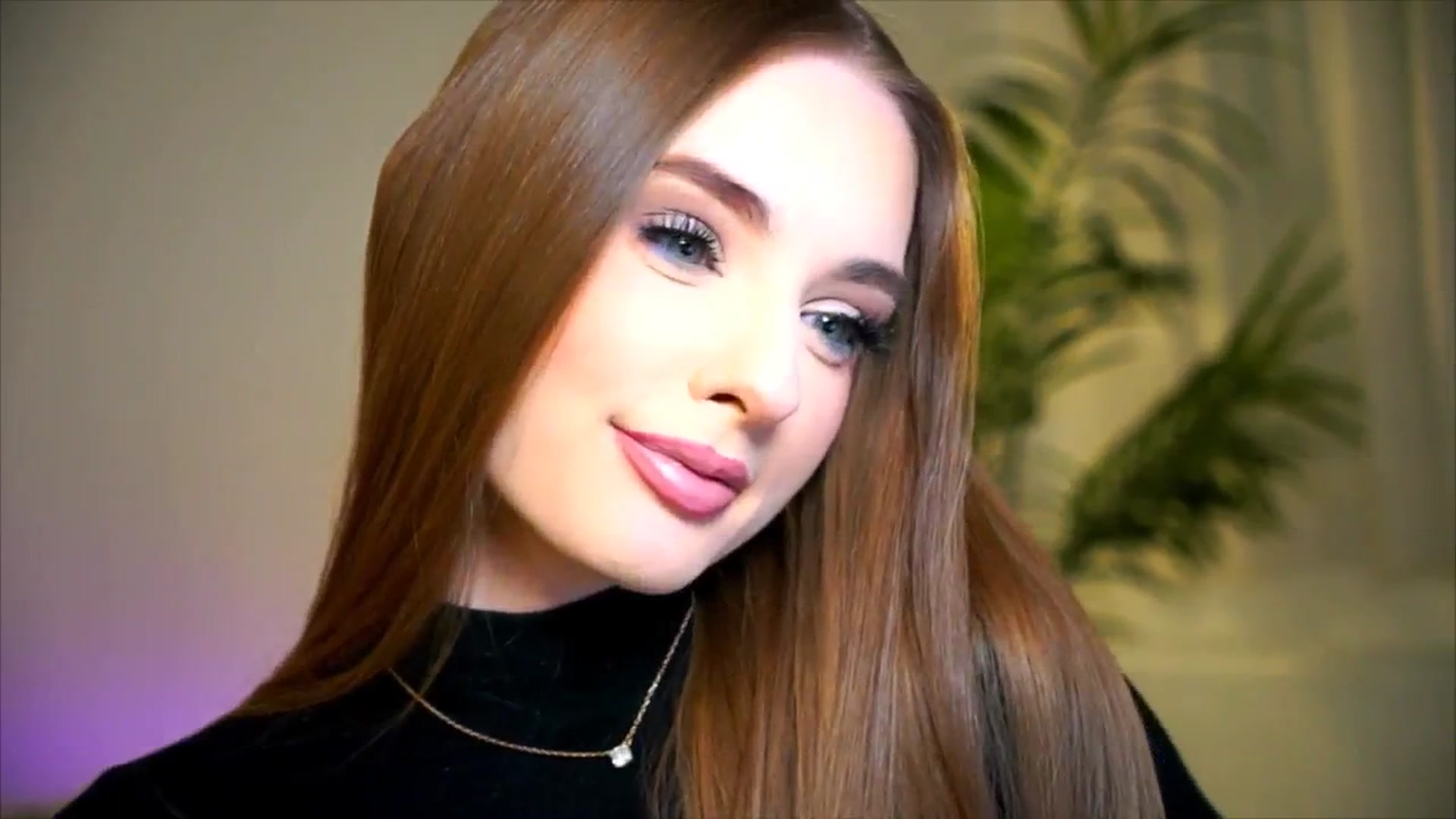Gallery image thumbnail from petitegonwild's myfreecams stream on, 12/31/2025, 24:00 image 3 of 20