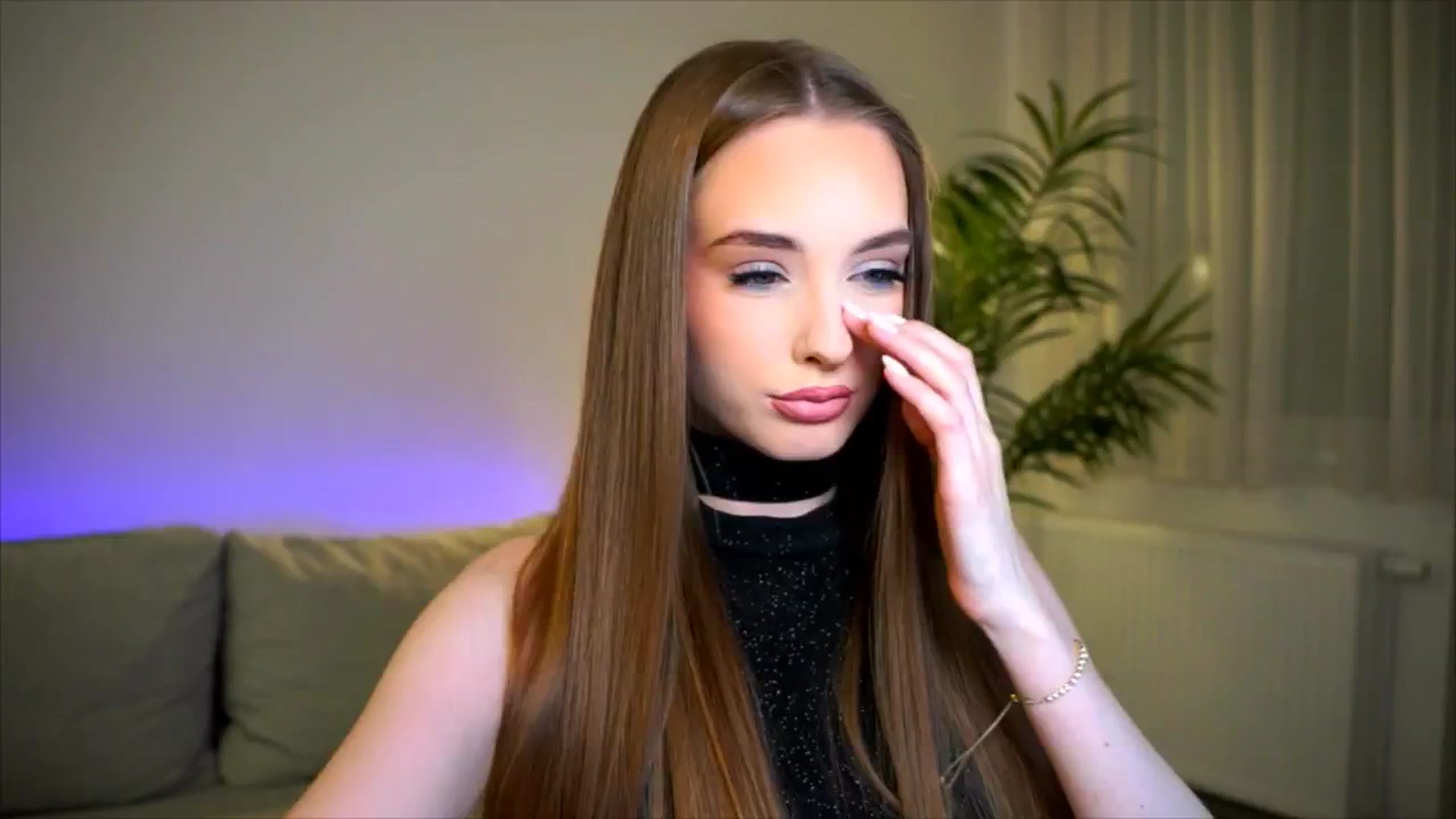 Gallery image thumbnail from petitegonwild's myfreecams stream on, 02/20/2026, 24:31 image 4 of 20