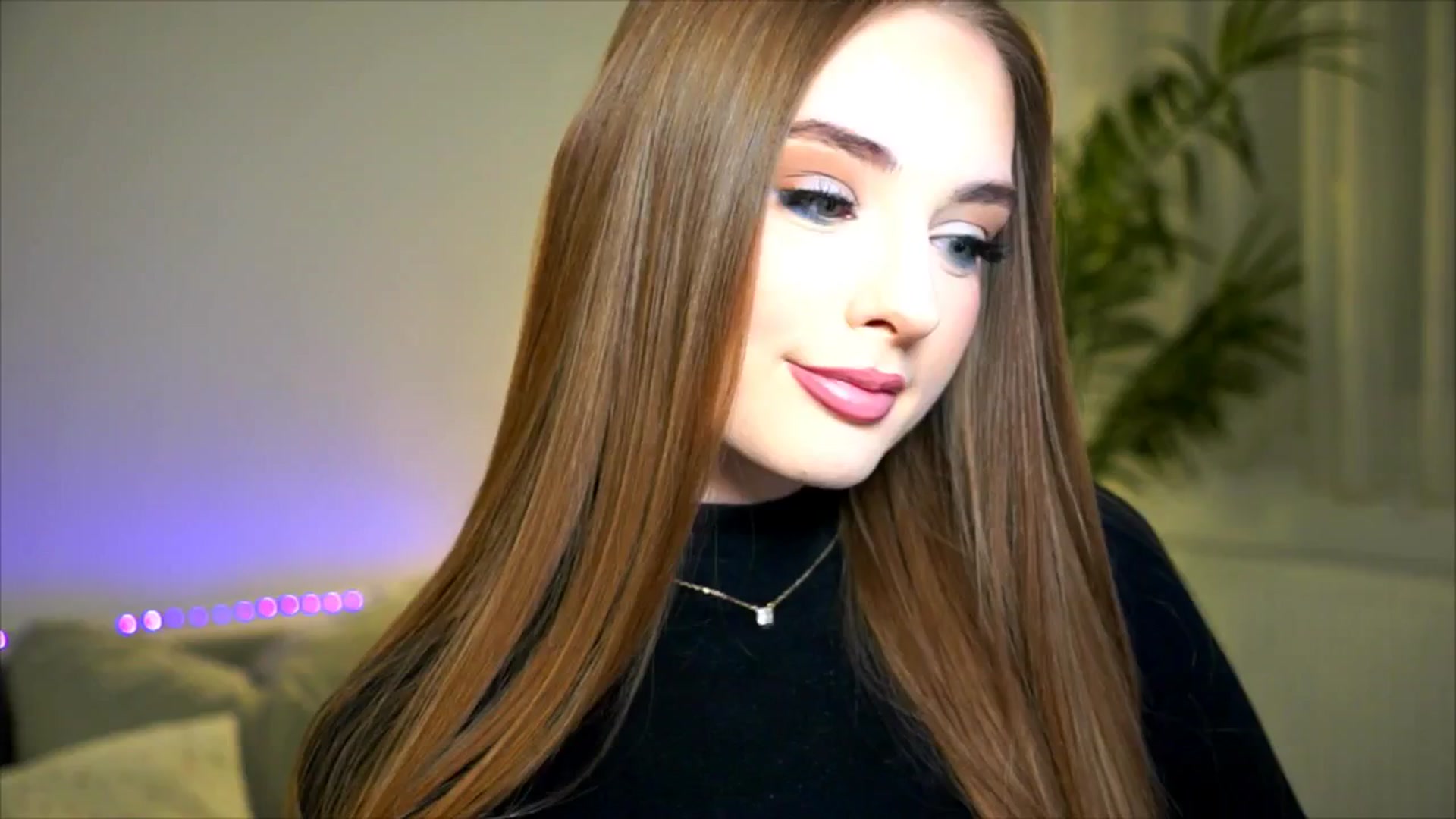Gallery image thumbnail from petitegonwild's myfreecams stream on, 02/28/2026, 24:32 image 7 of 20