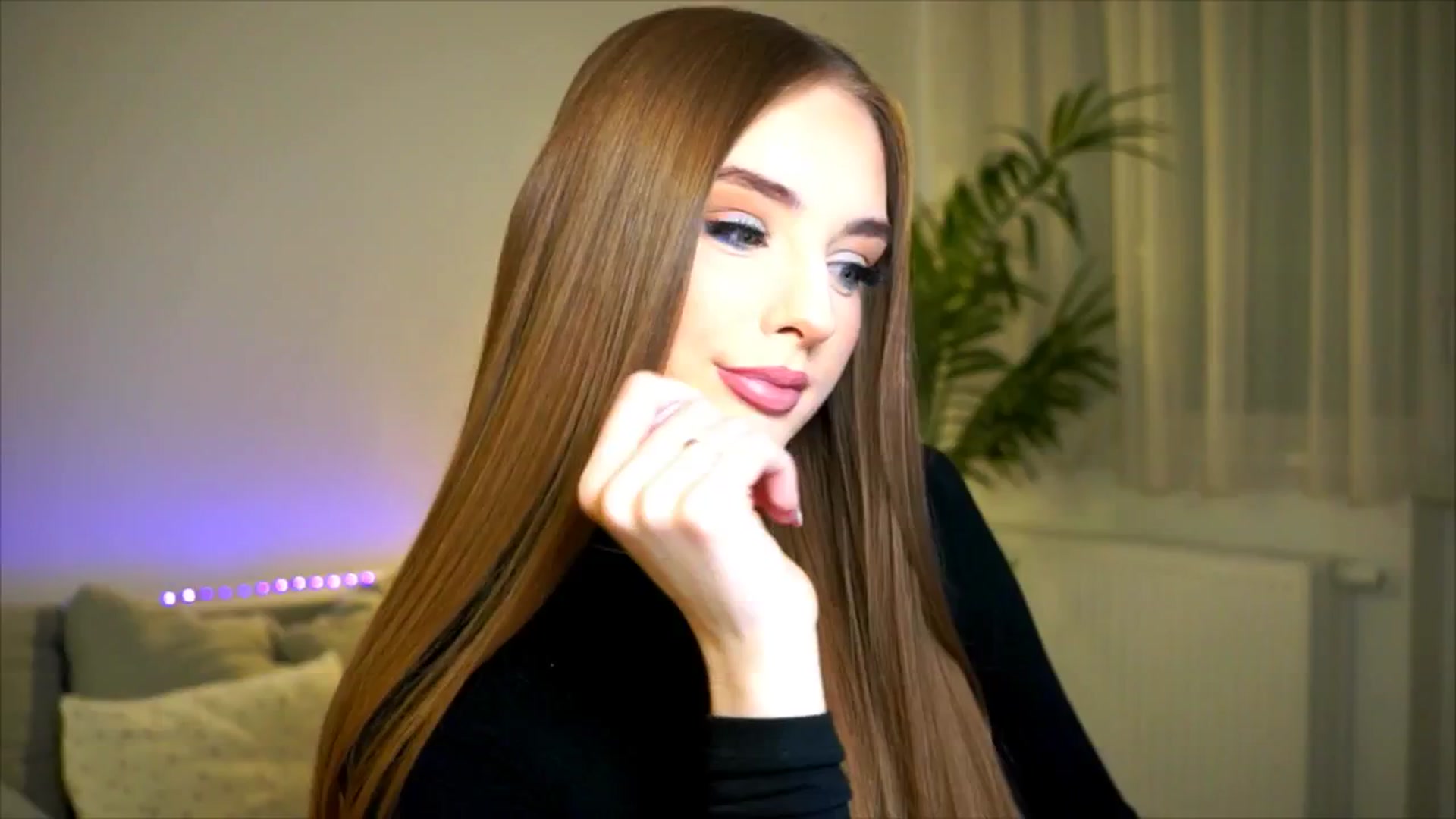 Gallery image thumbnail from petitegonwild's myfreecams stream on, 02/28/2026, 01:26 image 15 of 20