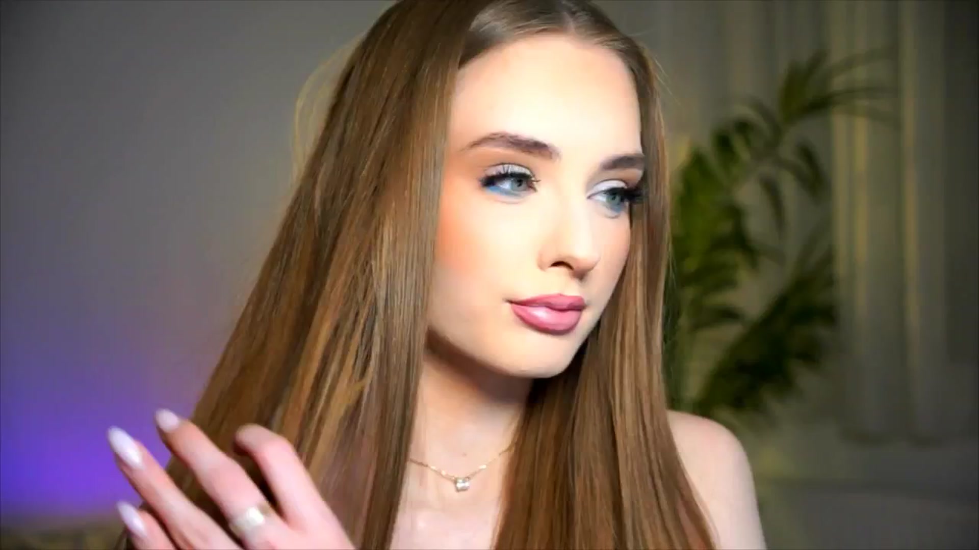 Gallery image thumbnail from petitegonwild's myfreecams stream on, 03/13/2026, 18:39 image 1 of 20