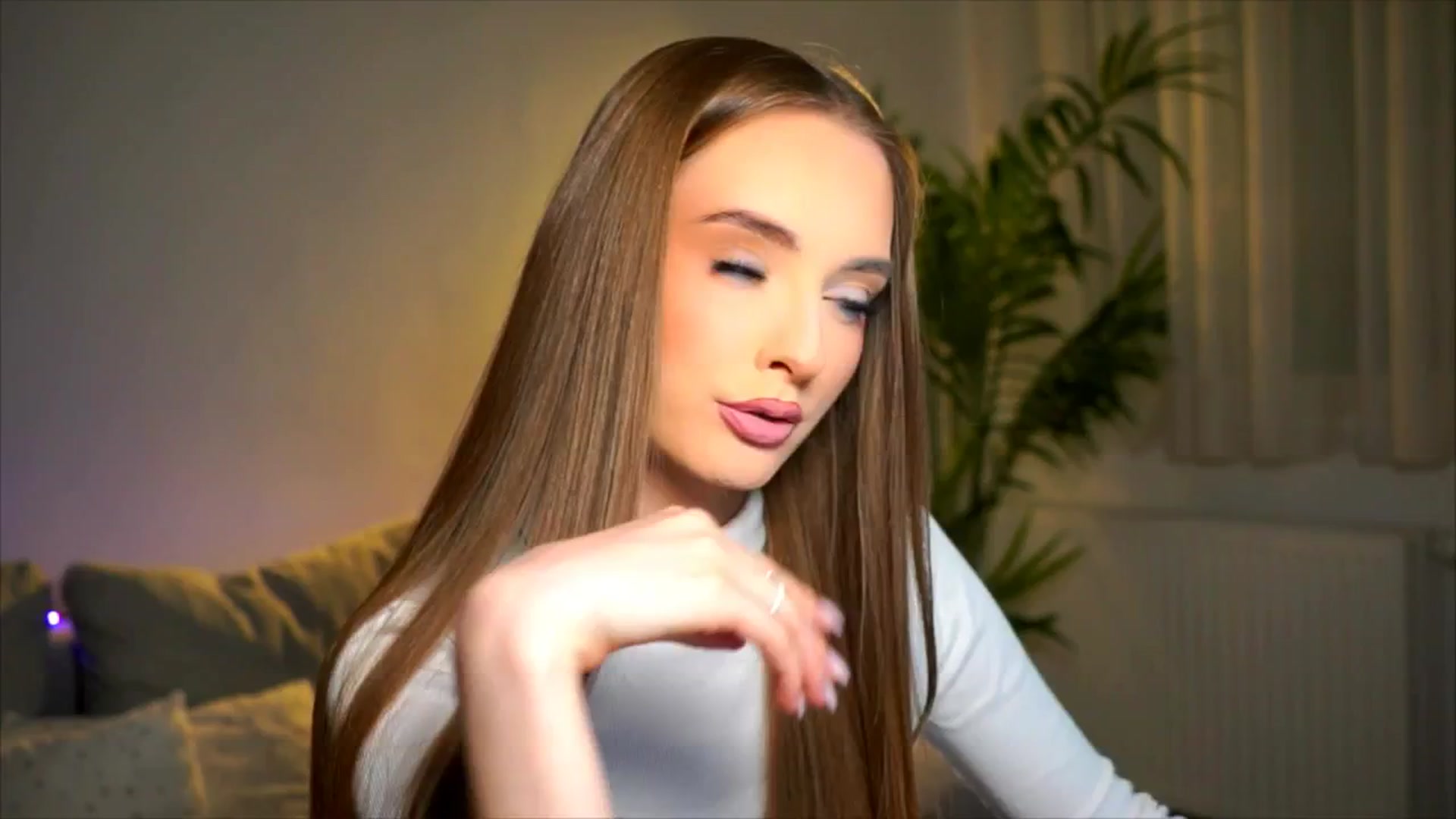 Gallery image thumbnail from petitegonwild's myfreecams stream on, 04/23/2026, 18:04 image 4 of 20