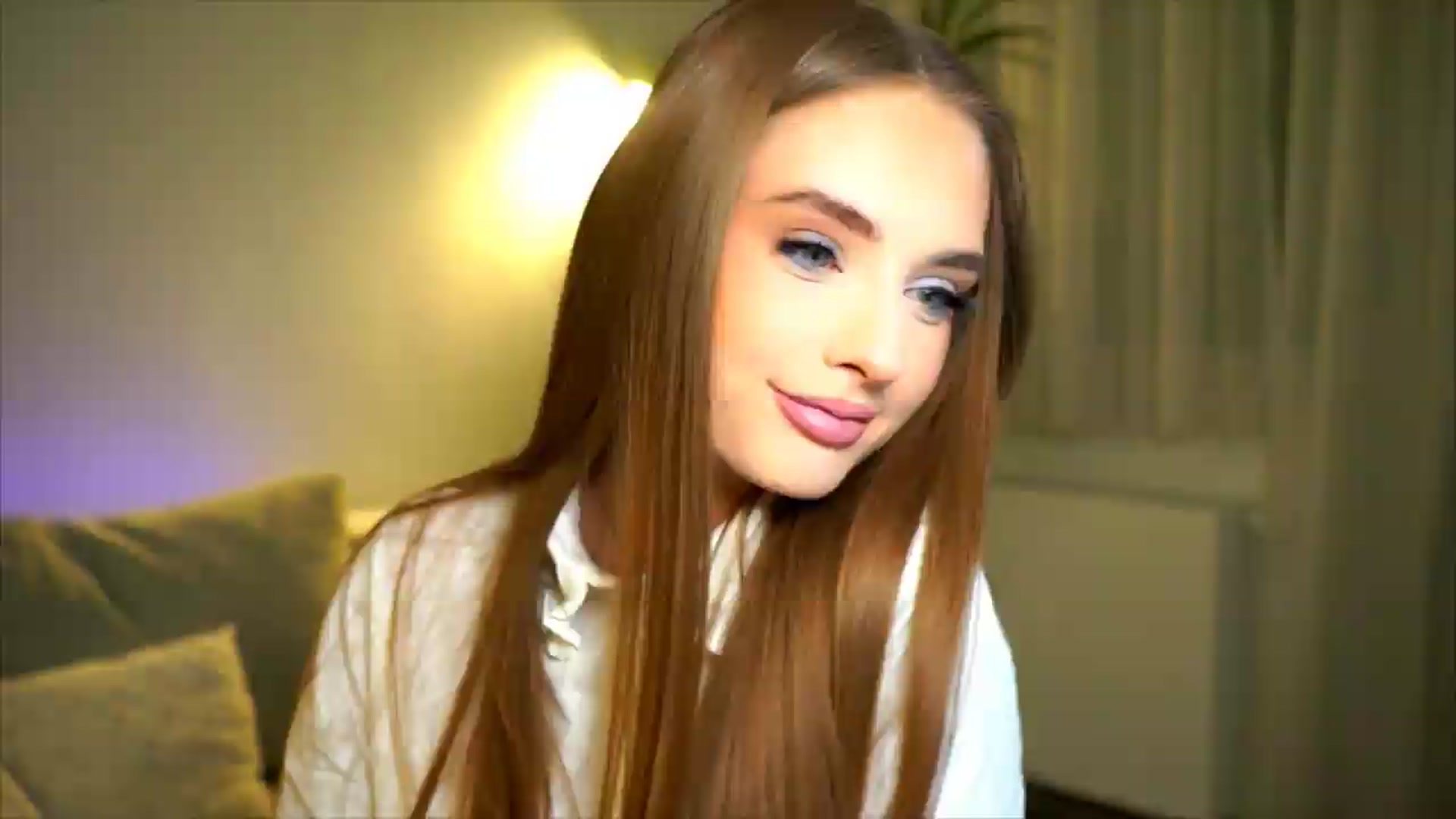 Gallery image thumbnail from petitegonwild's myfreecams stream on, 05/07/2026, 22:43 image 3 of 20