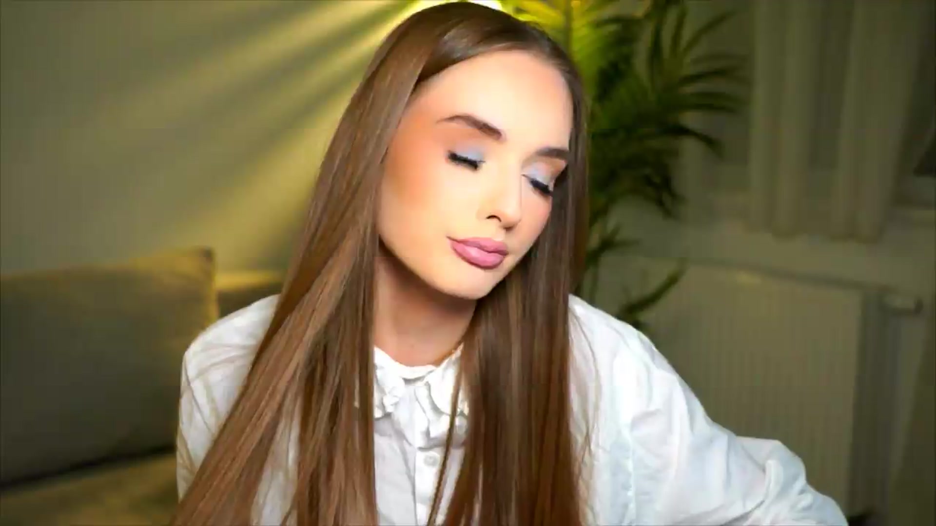 Gallery image thumbnail from petitegonwild's myfreecams stream on, 05/14/2026, 23:05 image 16 of 20