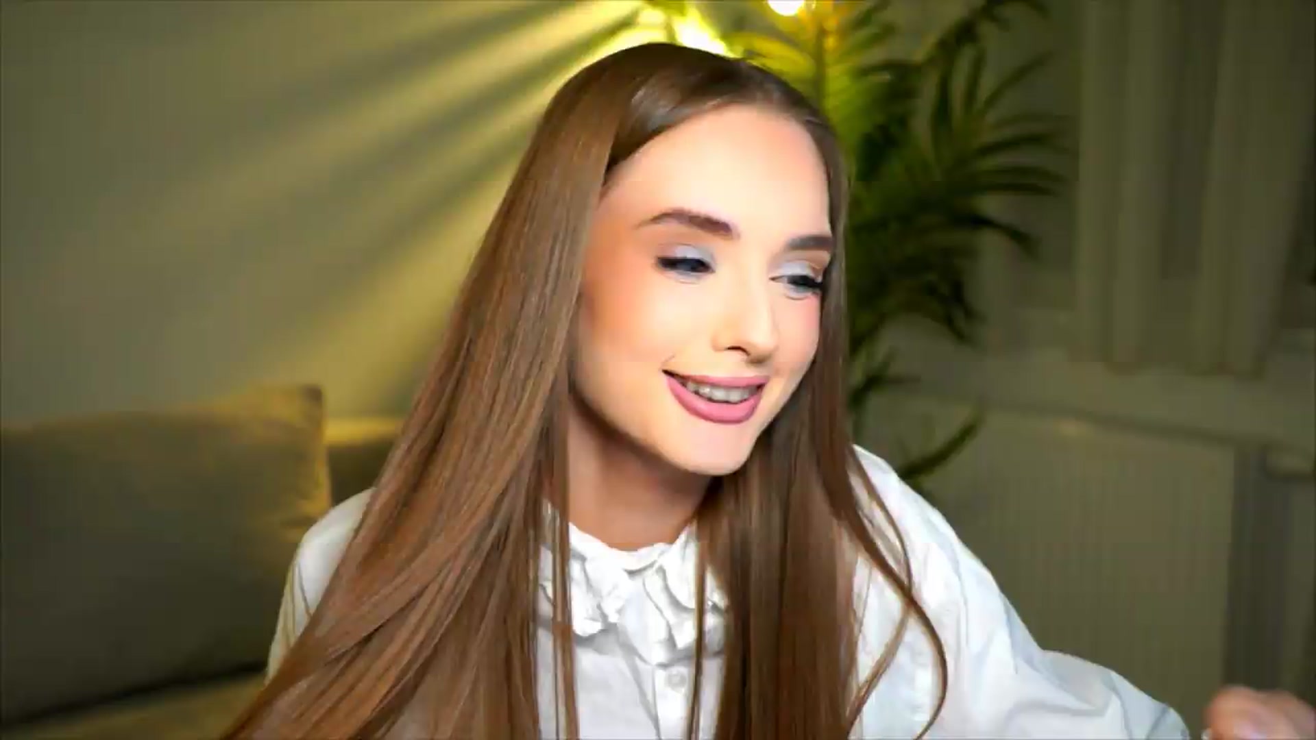 Gallery image thumbnail from petitegonwild's myfreecams stream on, 05/14/2026, 23:05 image 14 of 20
