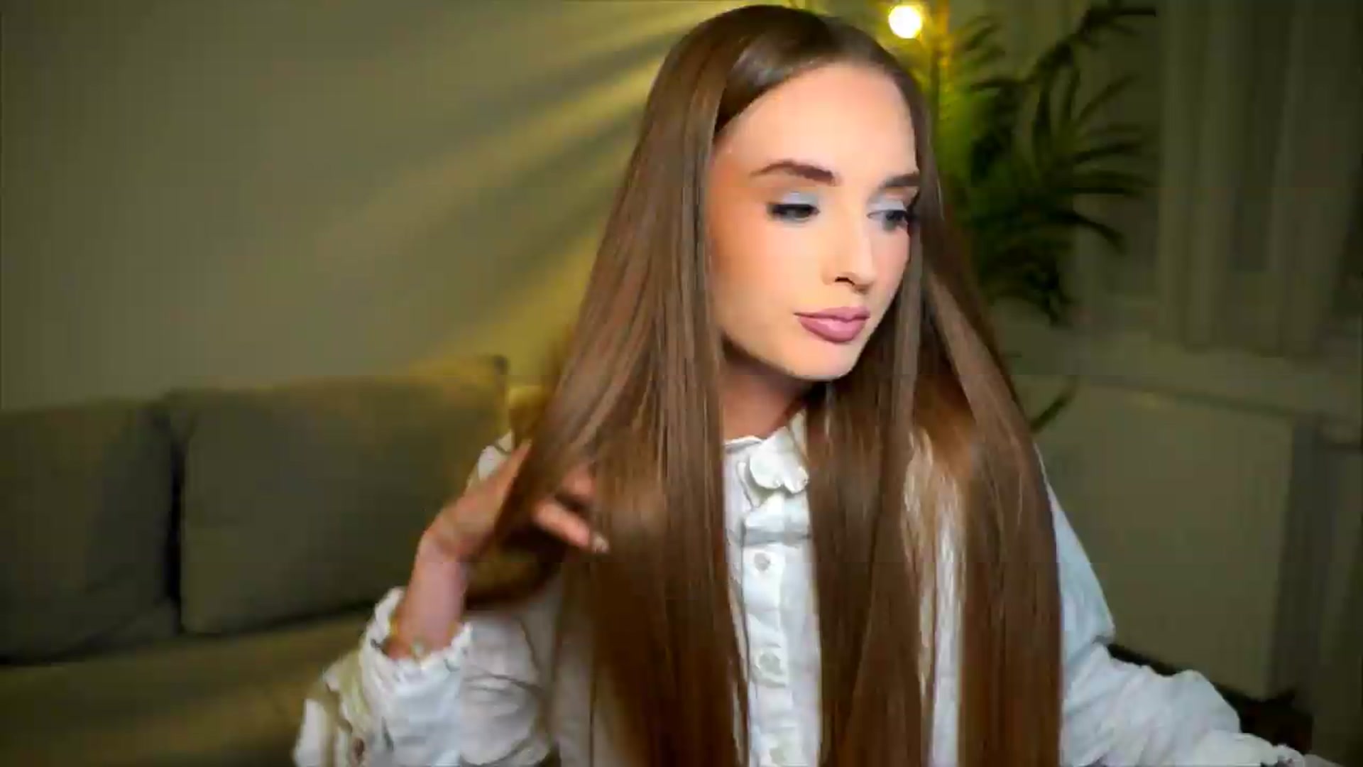 Gallery image thumbnail from petitegonwild's myfreecams stream on, 05/14/2026, 23:05 image 10 of 20