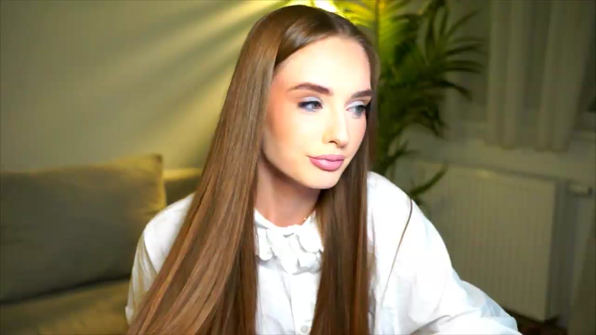 Gallery image thumbnail from petitegonwild's myfreecams stream on, 05/14/2026, 23:05 image 11 of 20