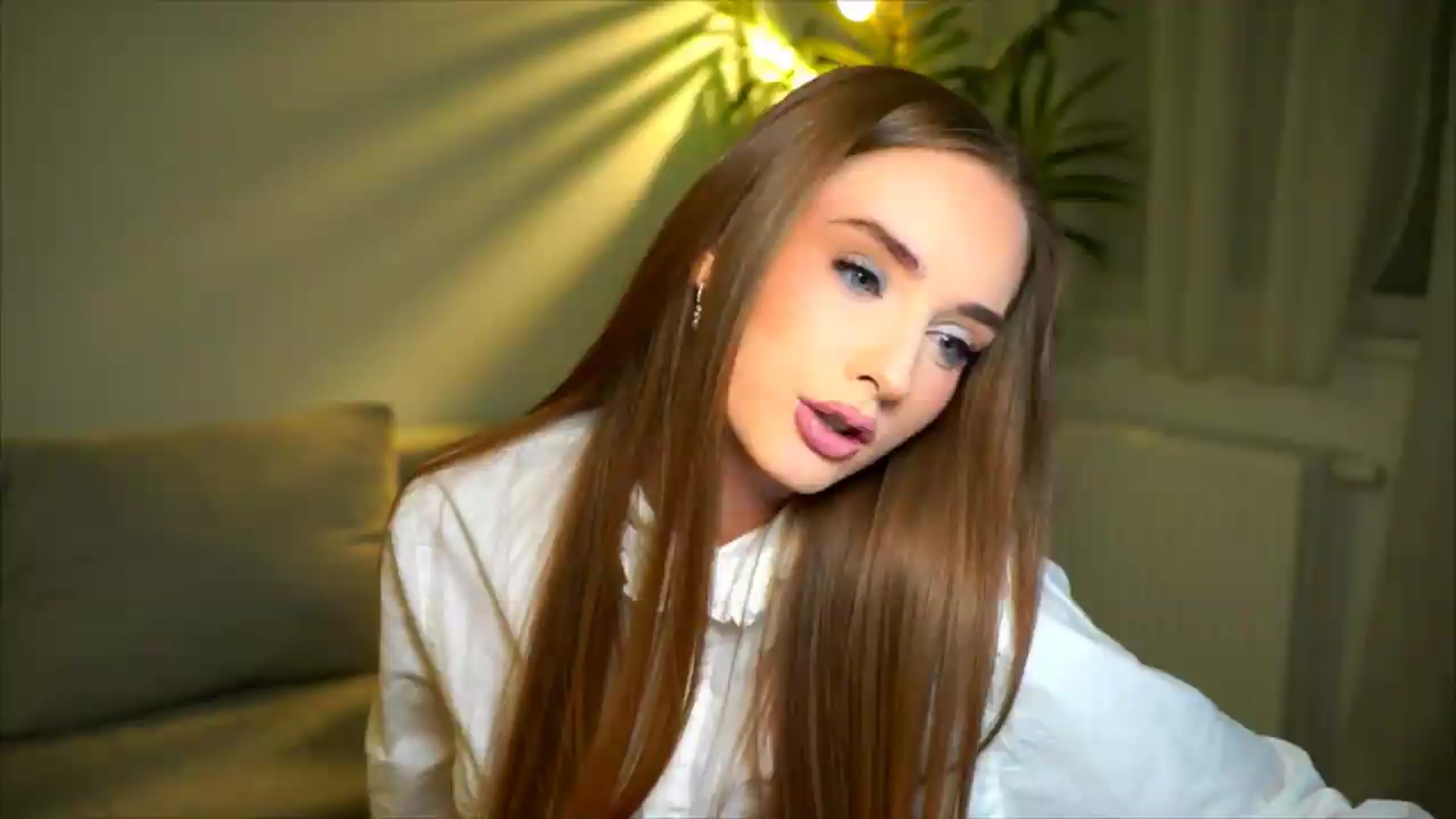 Gallery image thumbnail from petitegonwild's myfreecams stream on, 05/15/2026, 01:32 image 20 of 20