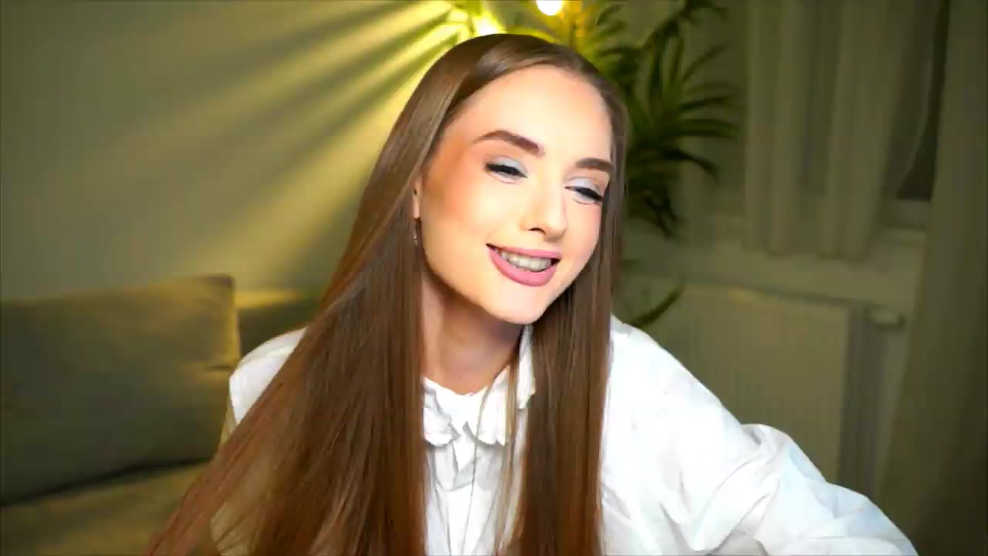 Gallery image thumbnail from petitegonwild's myfreecams stream on, 05/15/2026, 01:32 image 4 of 20