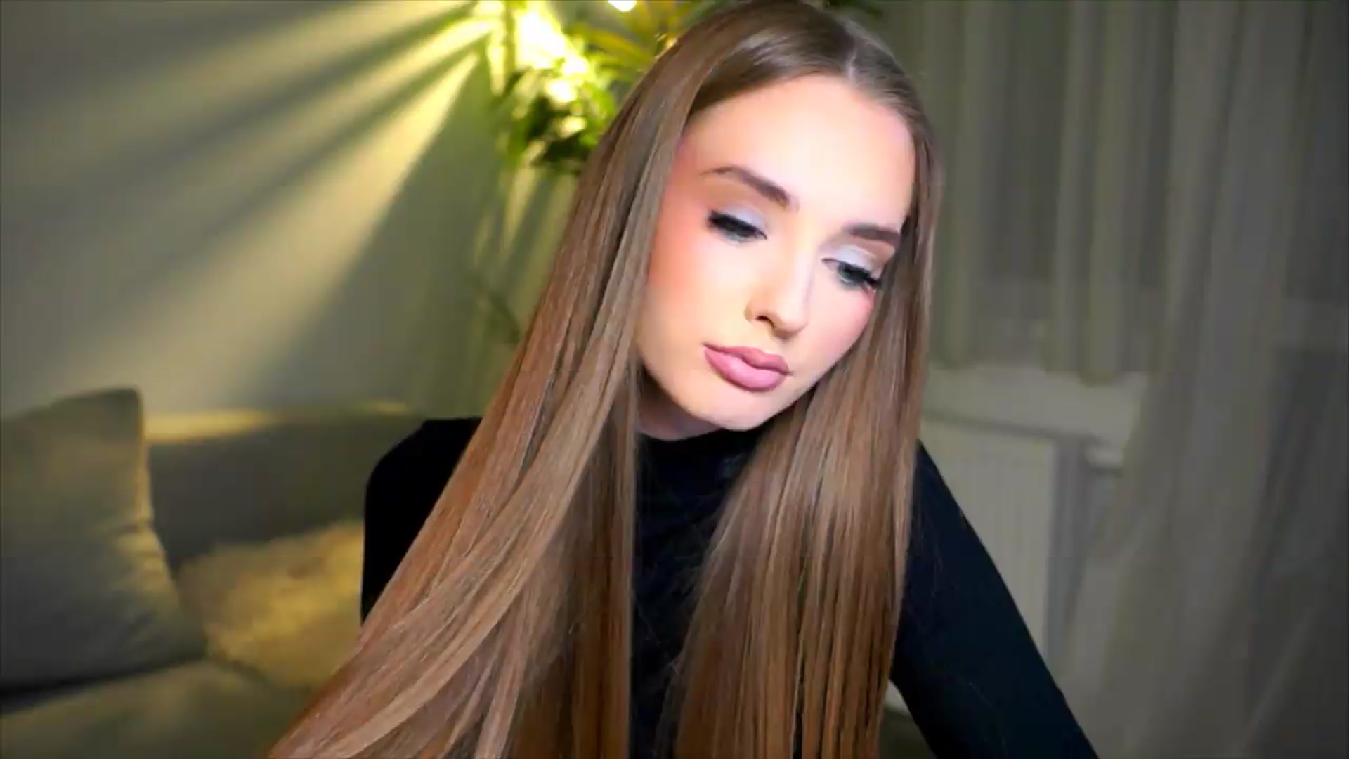 Gallery image thumbnail from petitegonwild's myfreecams stream on, 05/15/2026, 23:51 image 18 of 20