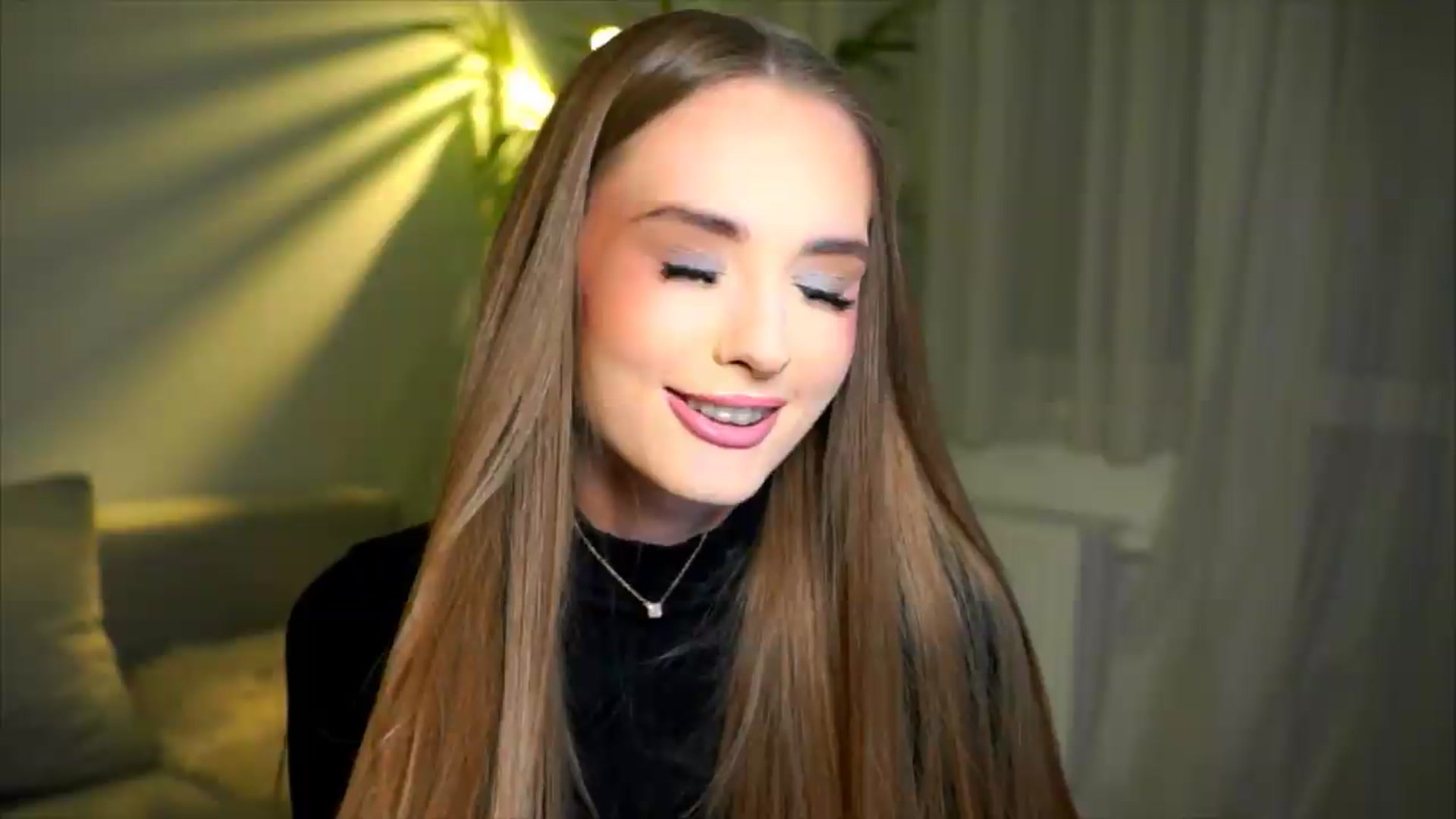 Gallery image thumbnail from petitegonwild's myfreecams stream on, 05/15/2026, 23:51 image 6 of 20