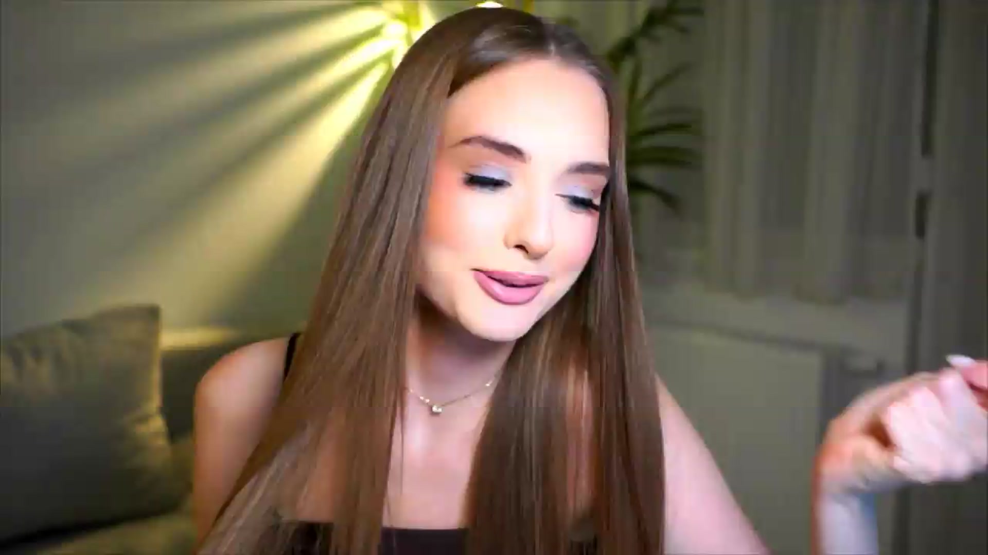 Gallery image thumbnail from petitegonwild's myfreecams stream on, 05/16/2026, 20:09 image 1 of 20
