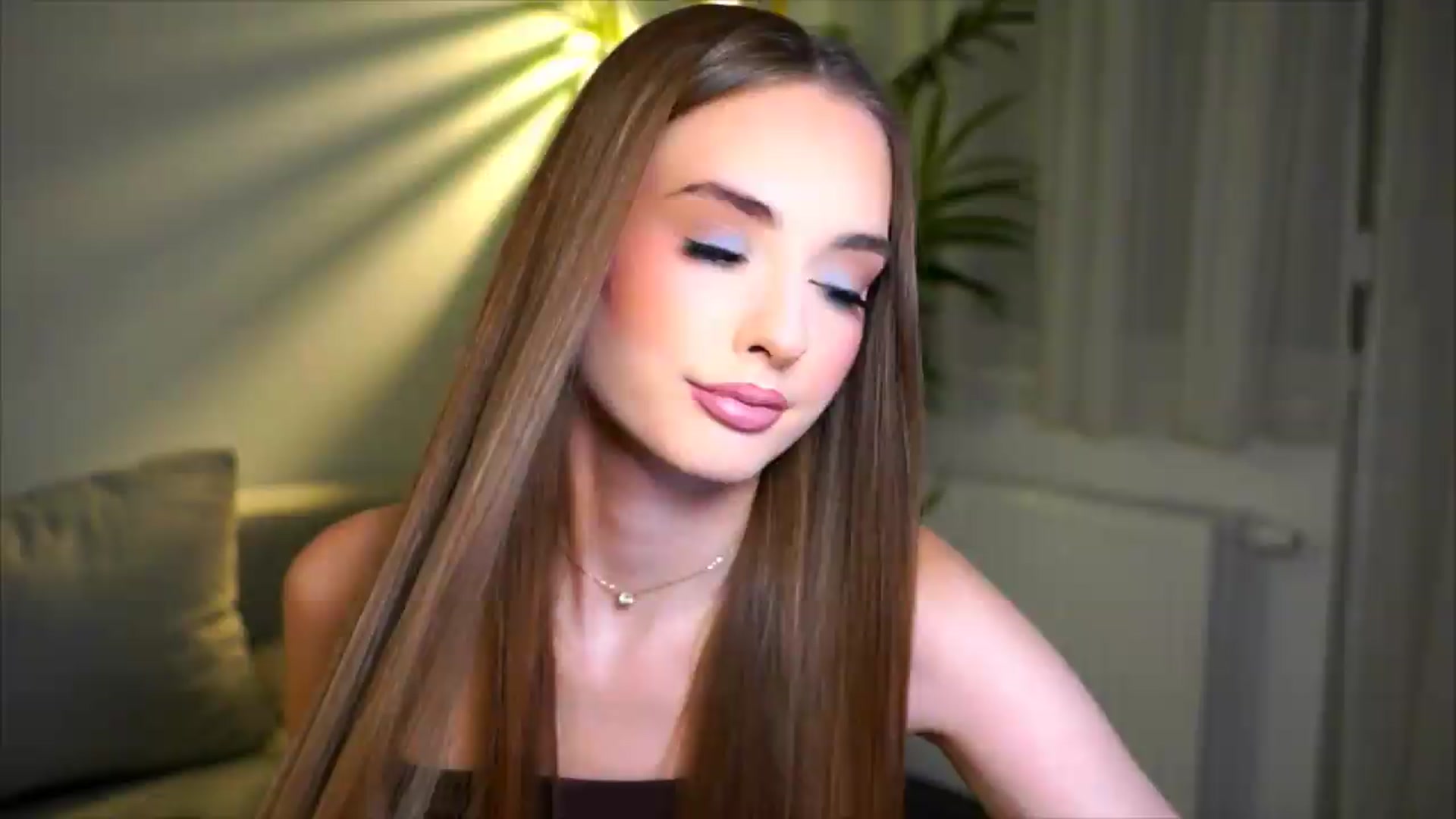 Gallery image thumbnail from petitegonwild's myfreecams stream on, 05/16/2026, 20:09 image 3 of 20