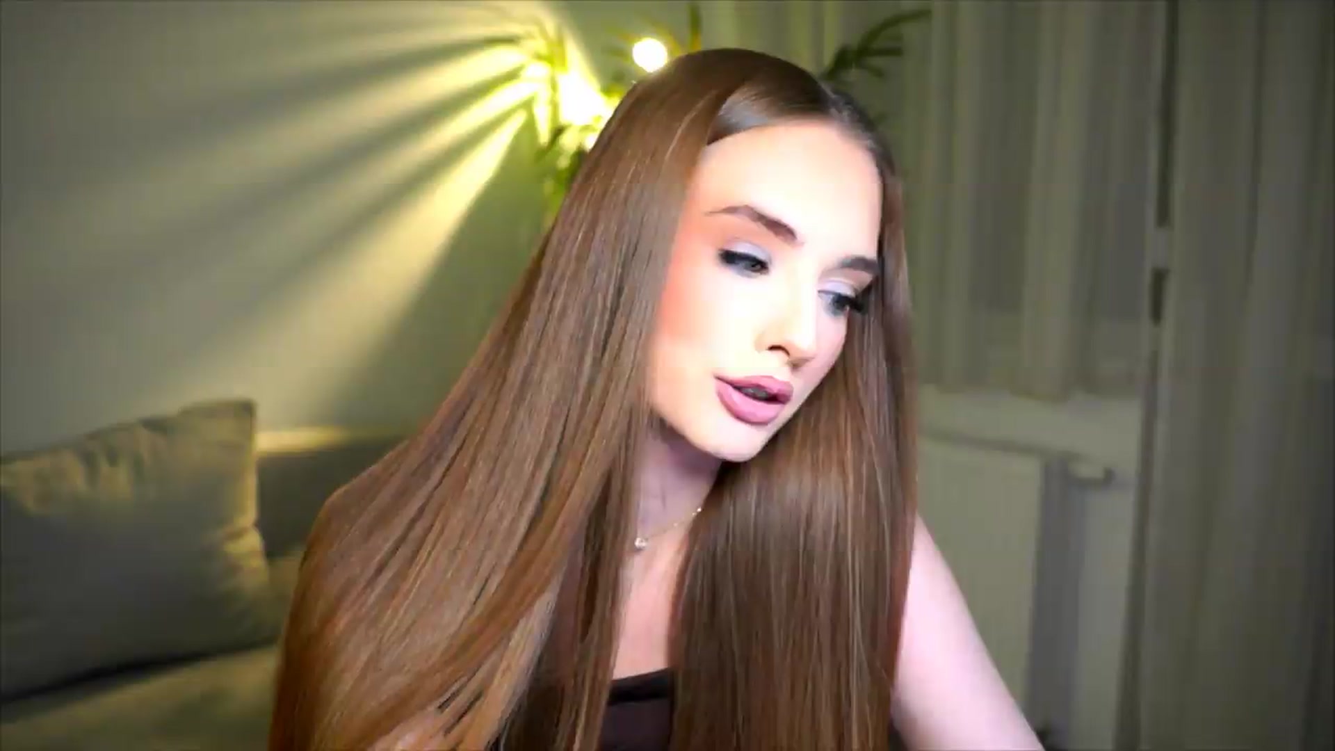 Gallery image thumbnail from petitegonwild's myfreecams stream on, 05/16/2026, 20:59 image 2 of 20